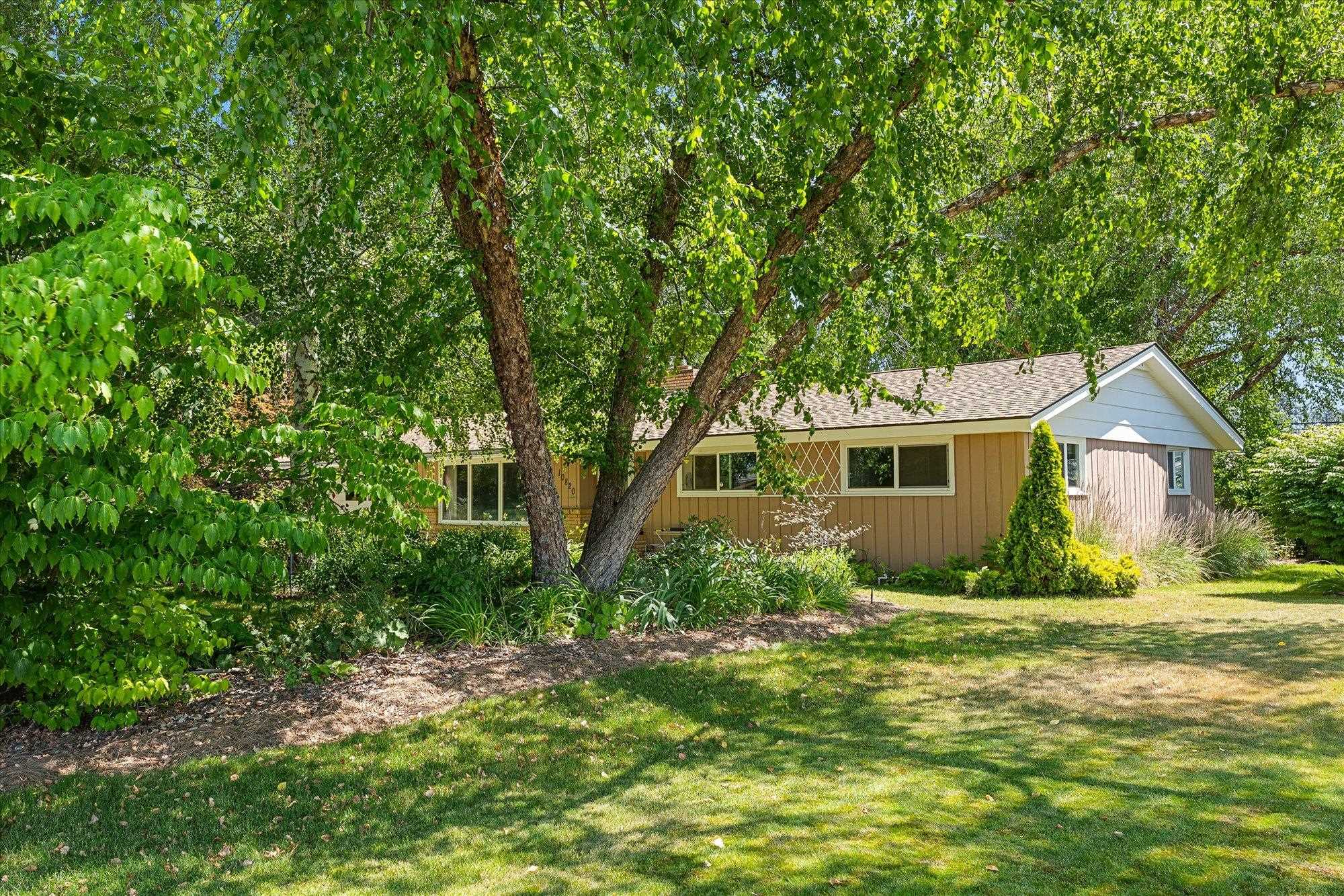 10820 E 18th Ave - Photo 36
