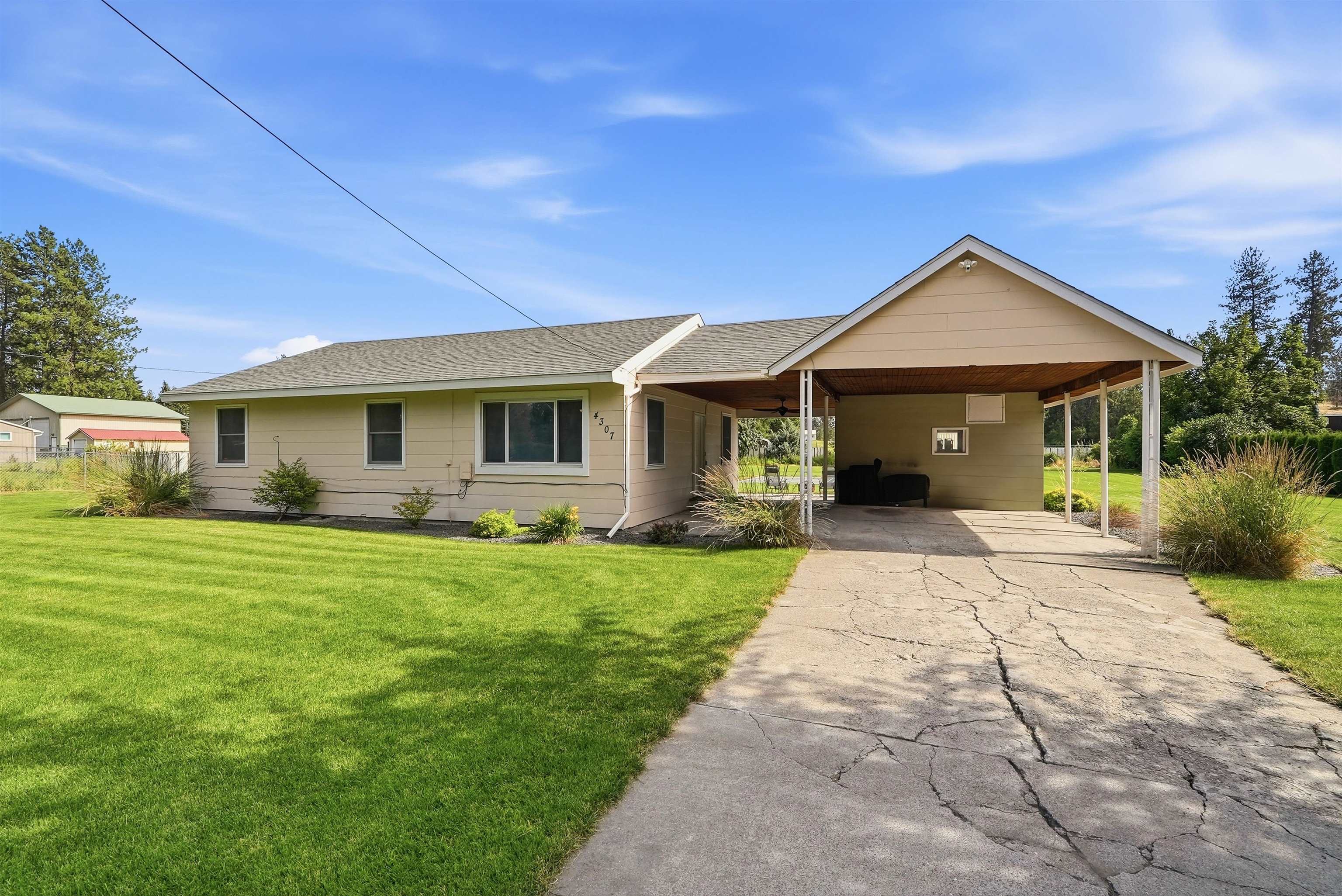 4307 W 40th Ave - Photo 1