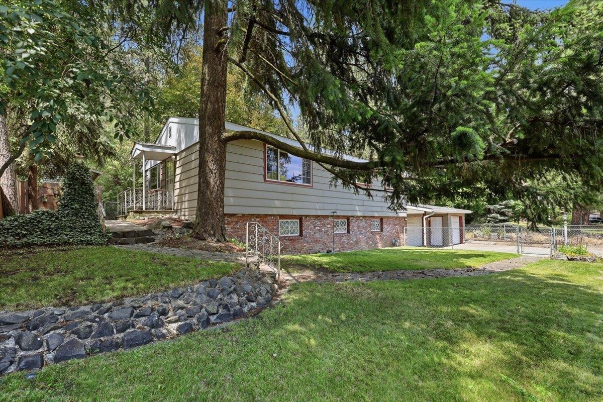 7205 N Country Homes Blvd - Photo 1