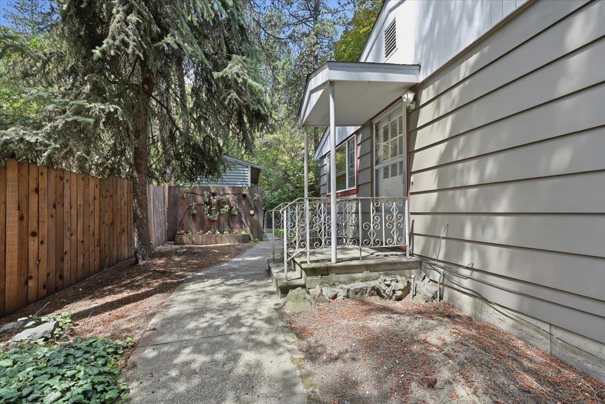 7205 N Country Homes Blvd - Photo 3