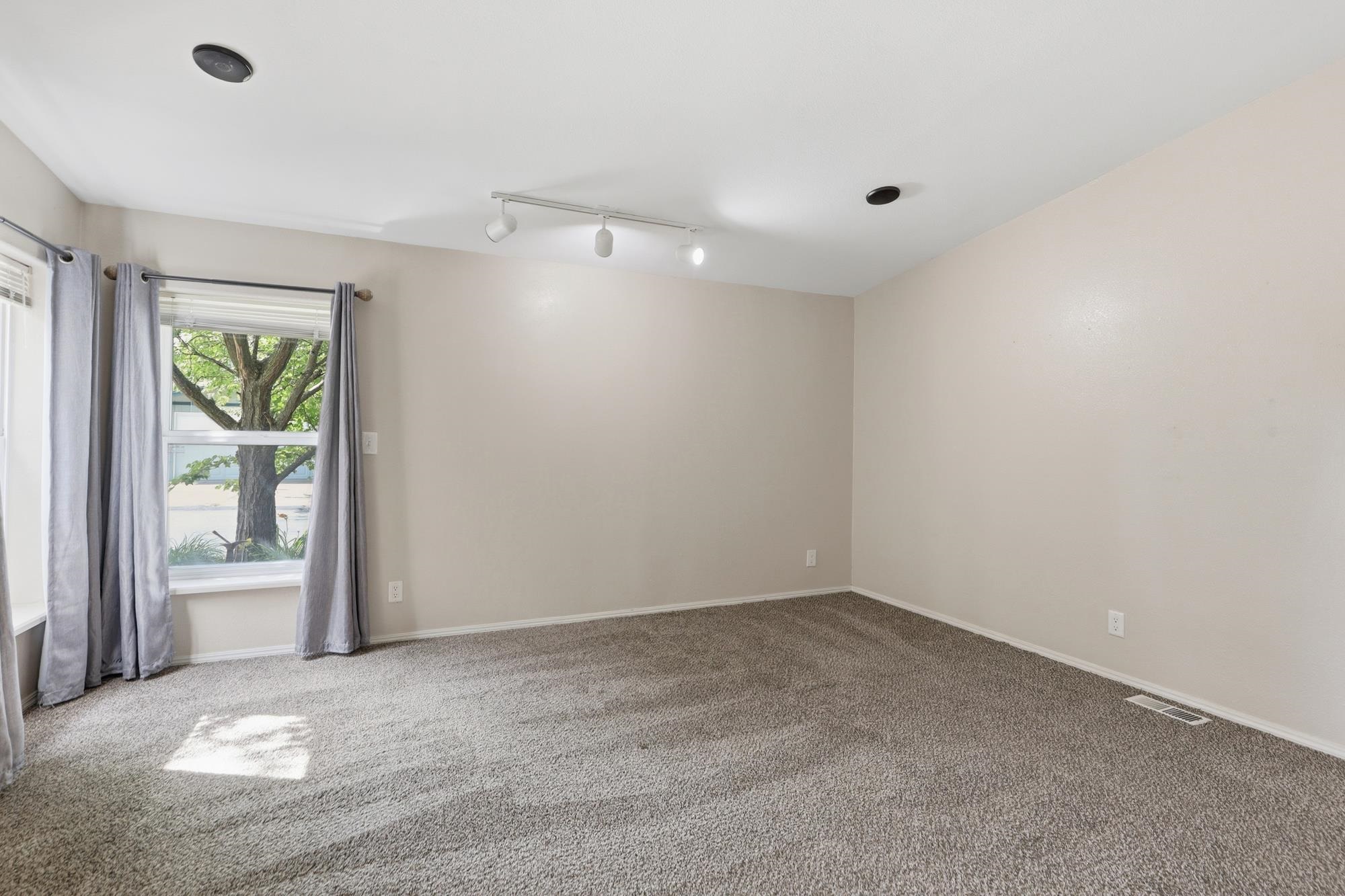 3215 E Bull Run Ln - Photo 21
