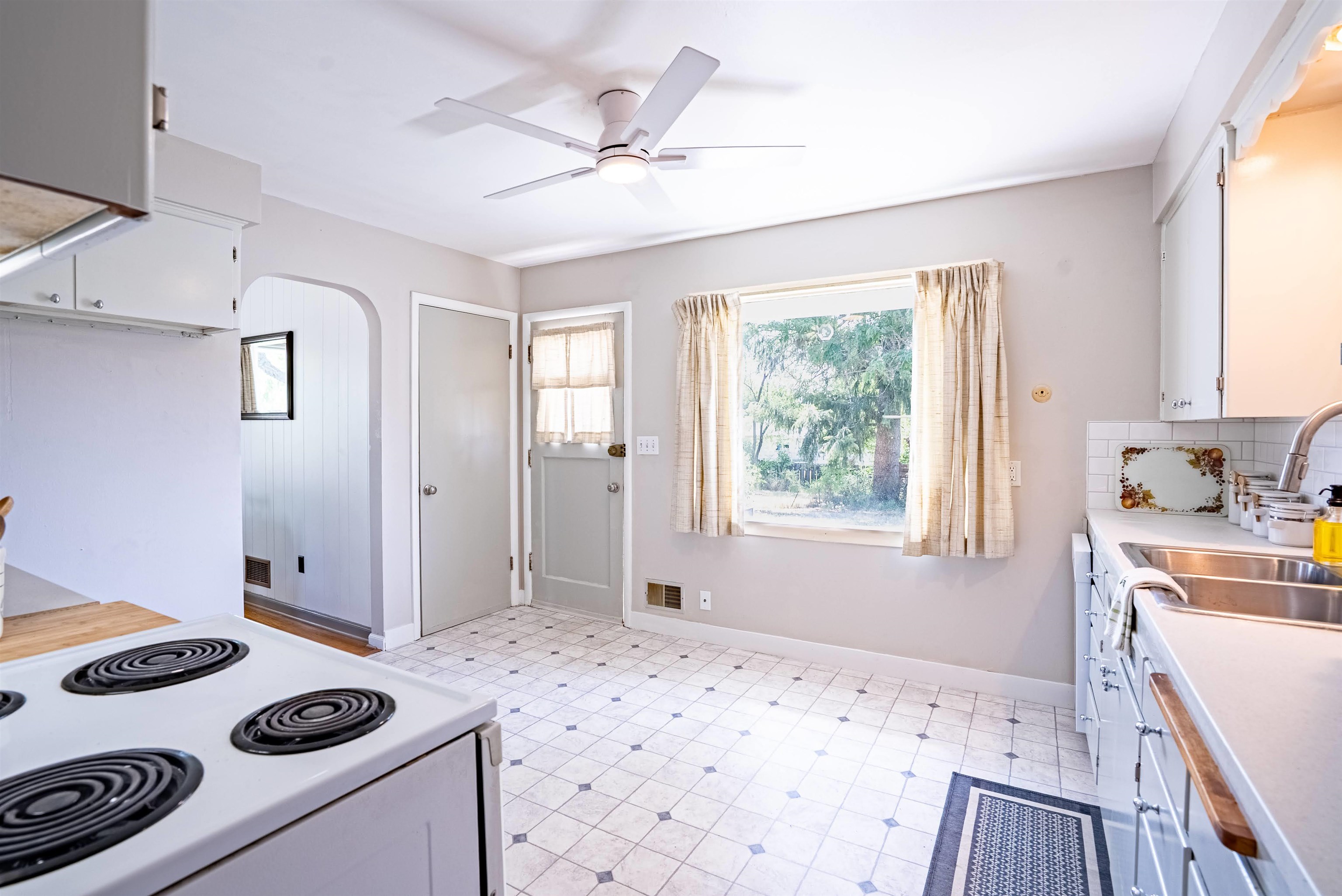 1109 N Balfour Ct - Photo 11