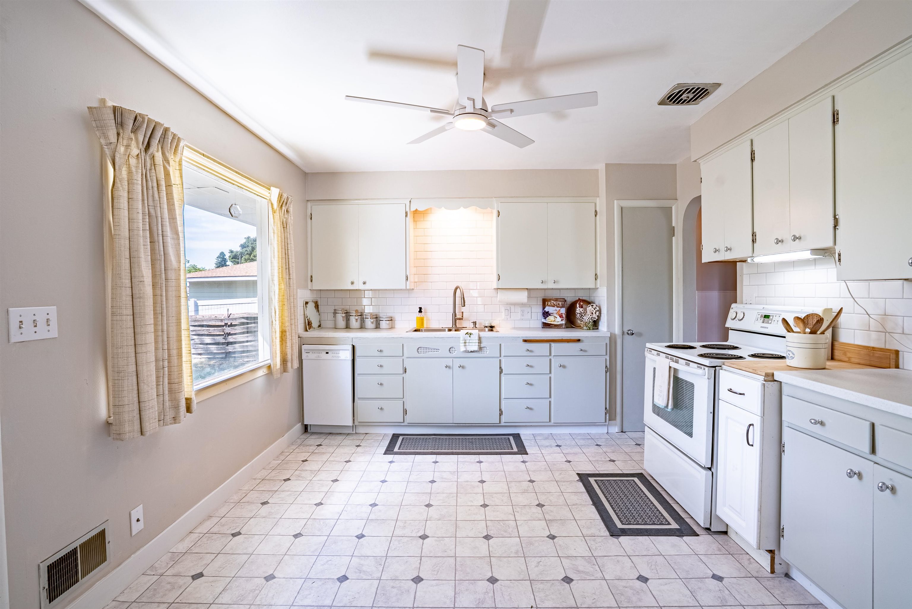 1109 N Balfour Ct - Photo 12