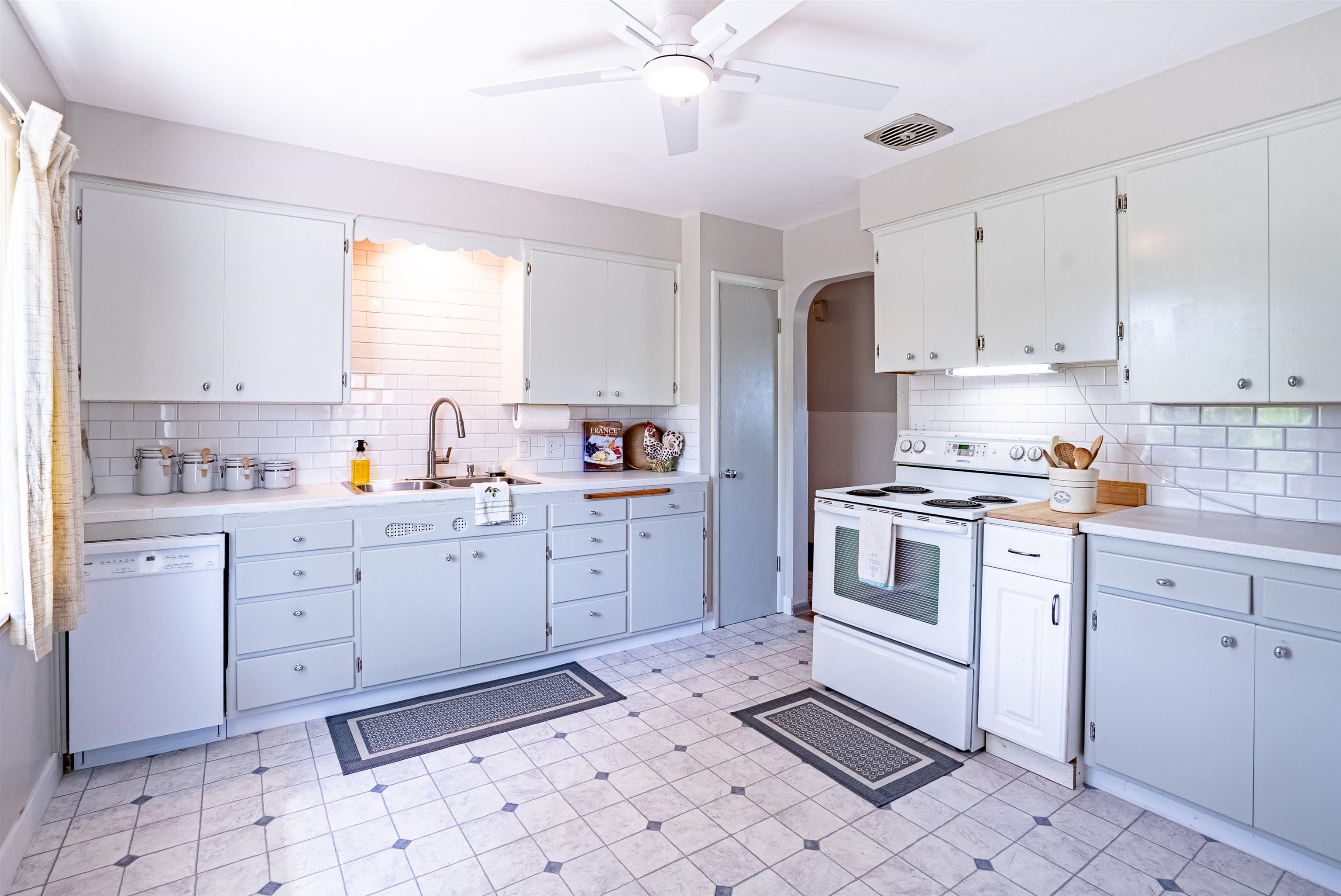 1109 N Balfour Ct - Photo 13