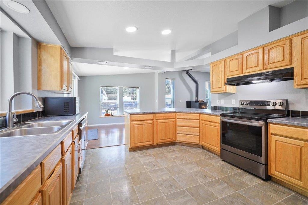 40522 N Hardesty Rd - Photo 13