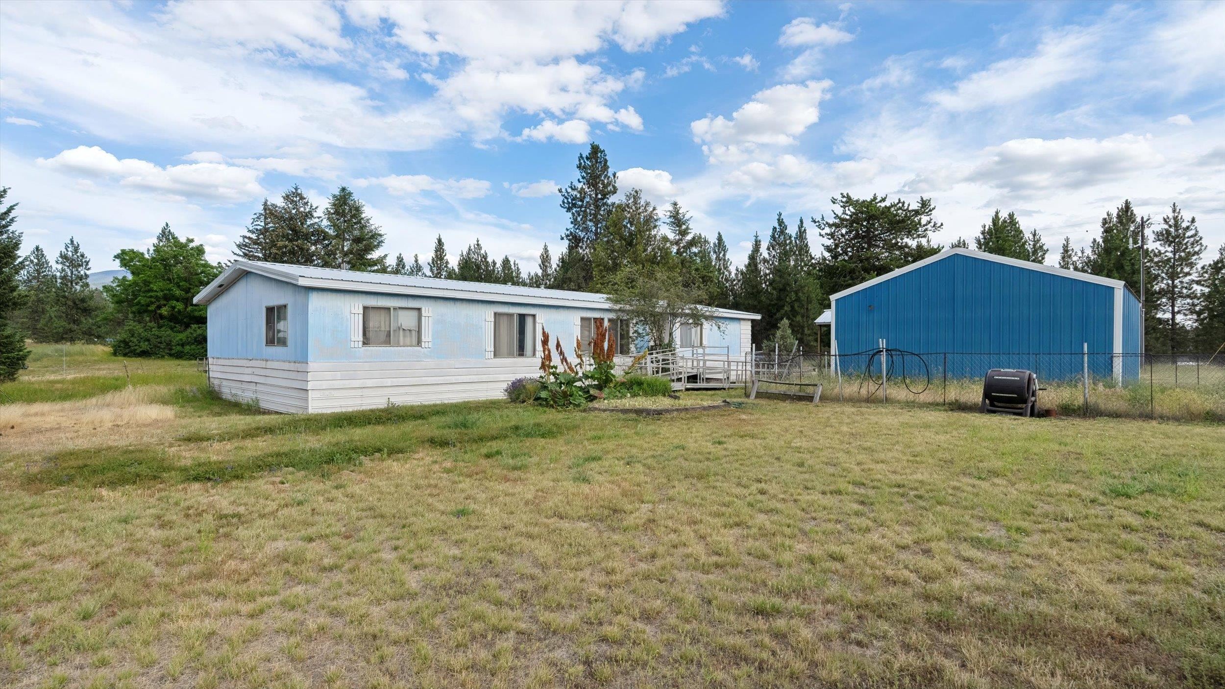10911 E Laurel Rd - Photo 1
