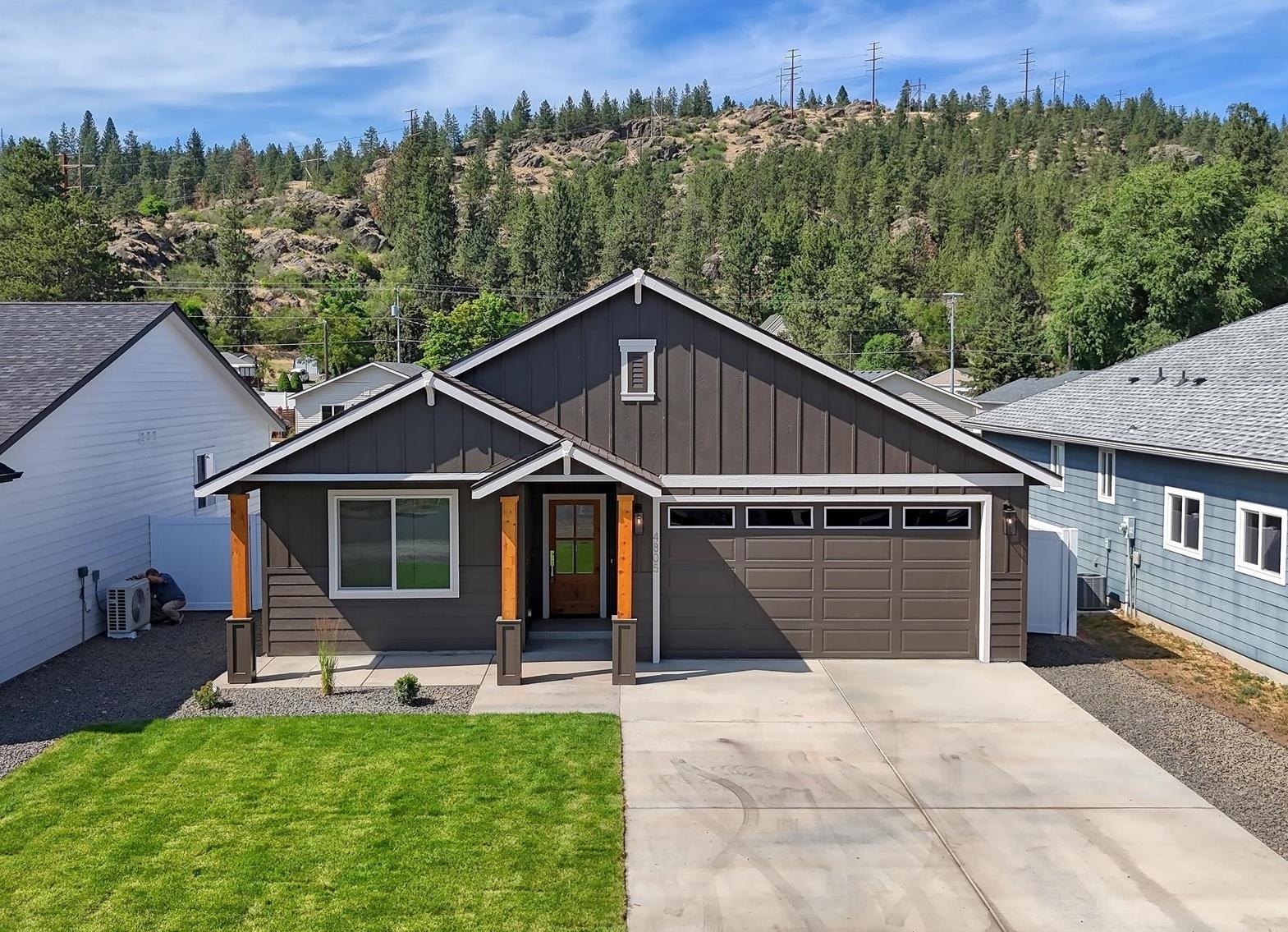 4805 E Fairview Ave - Photo 1