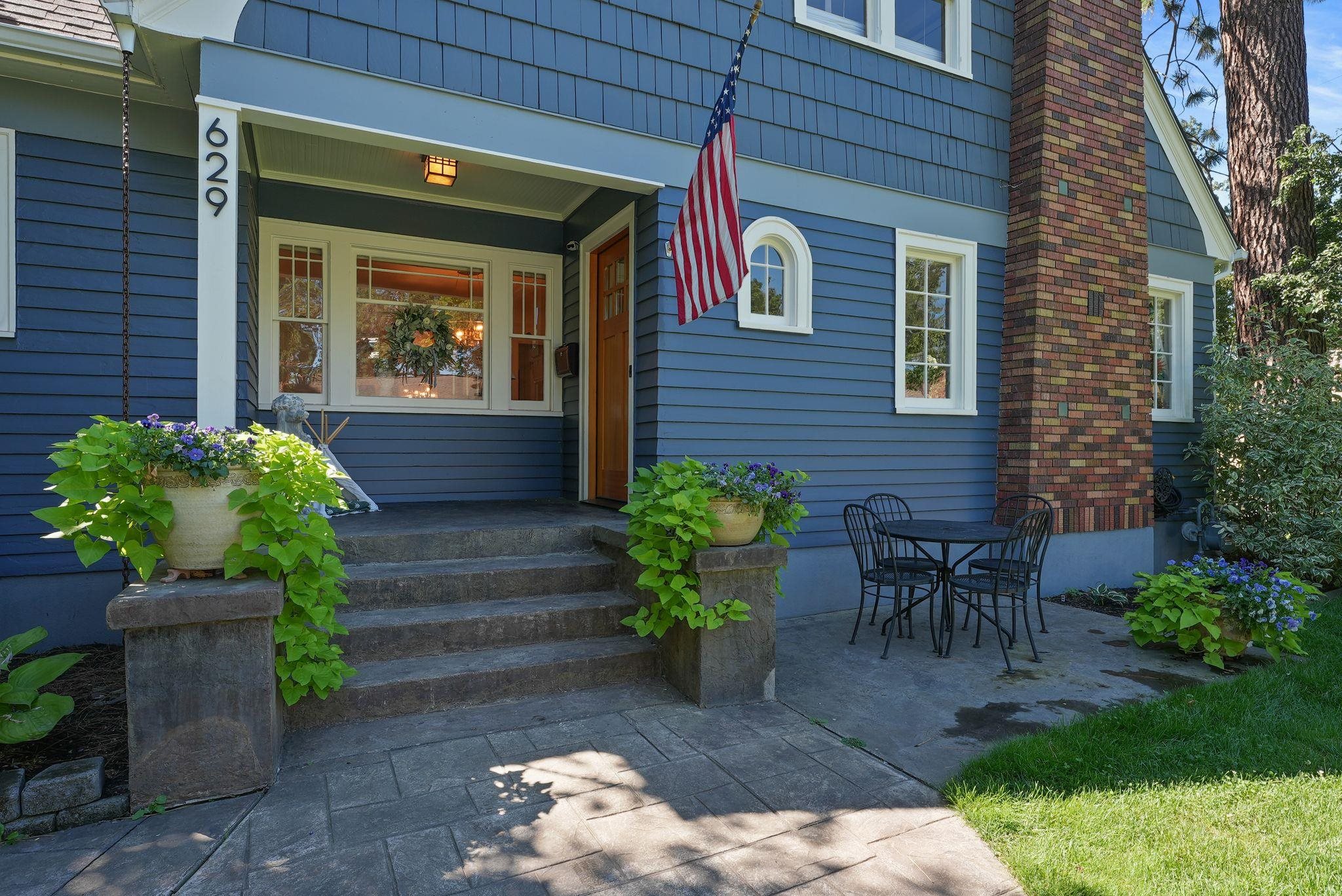 629 W 17TH Ave - Photo 3
