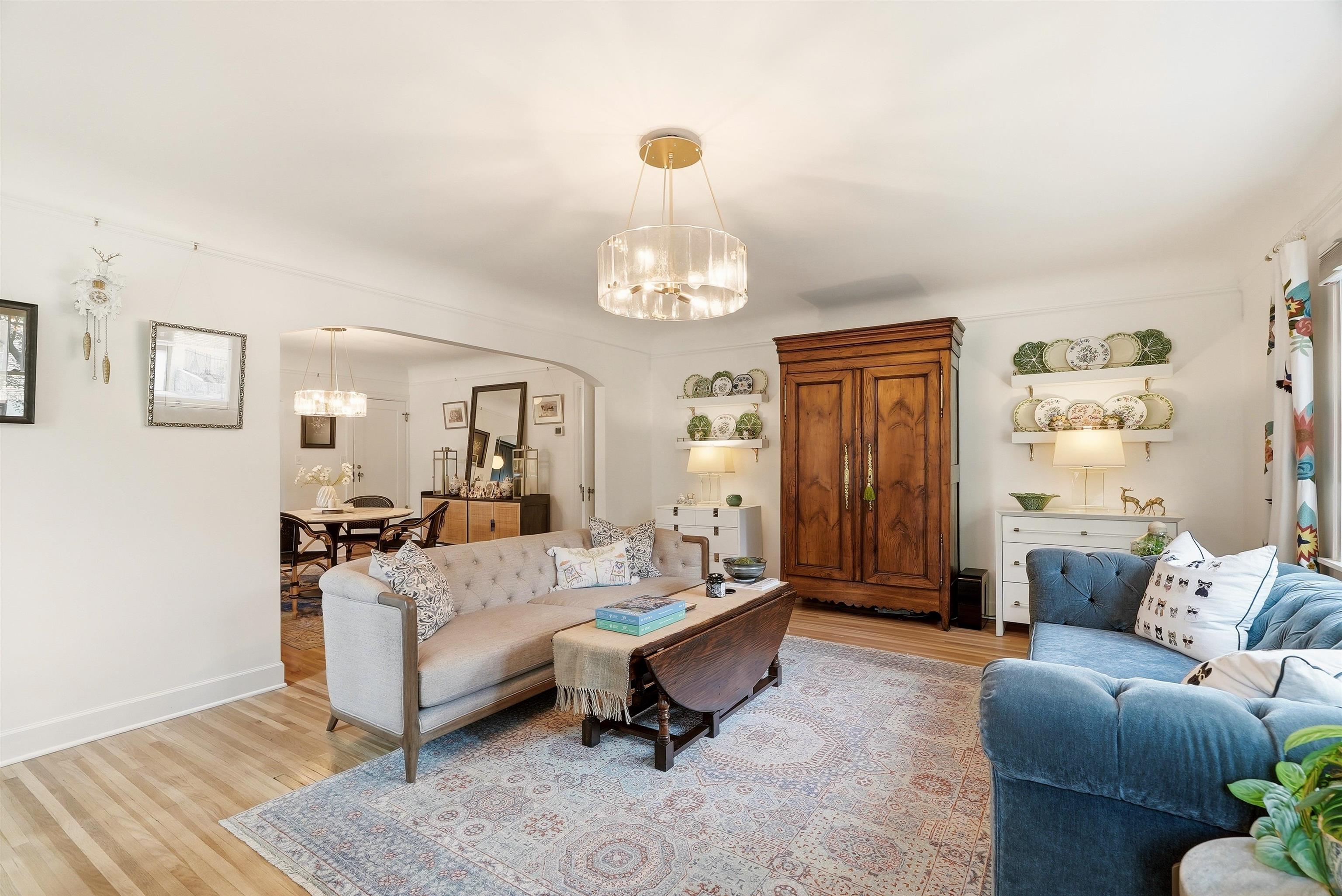 629 W 17TH Ave - Photo 7