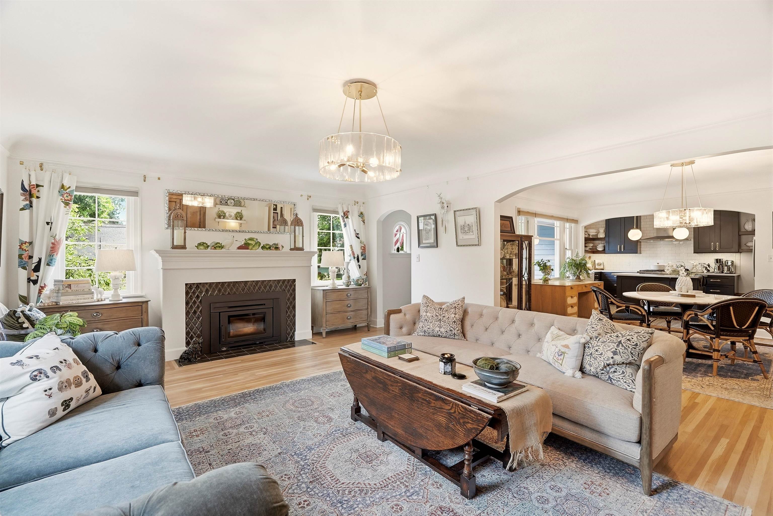 629 W 17TH Ave - Photo 4