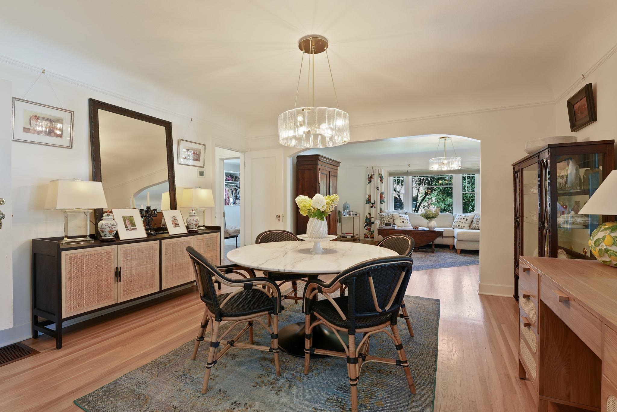 629 W 17TH Ave - Photo 10