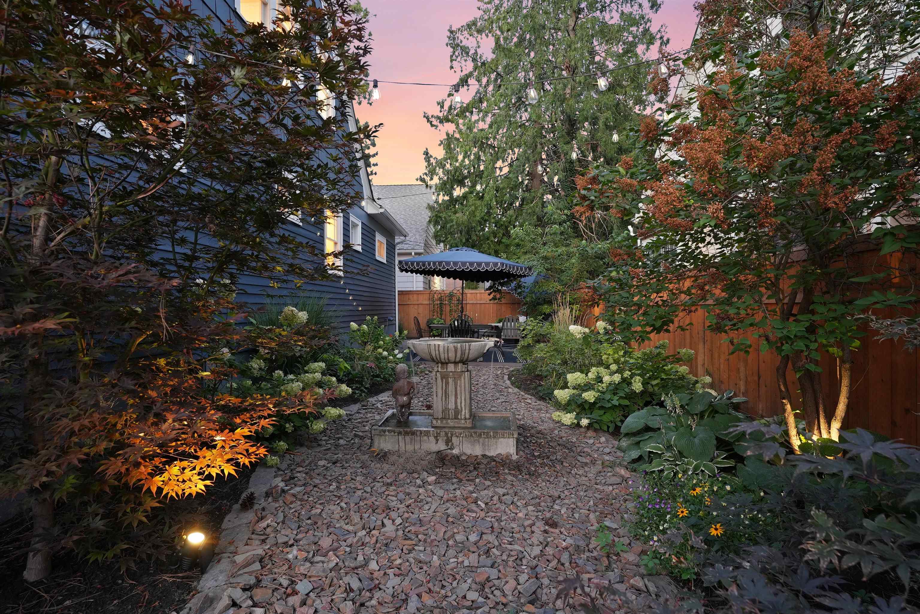 629 W 17TH Ave - Photo 38