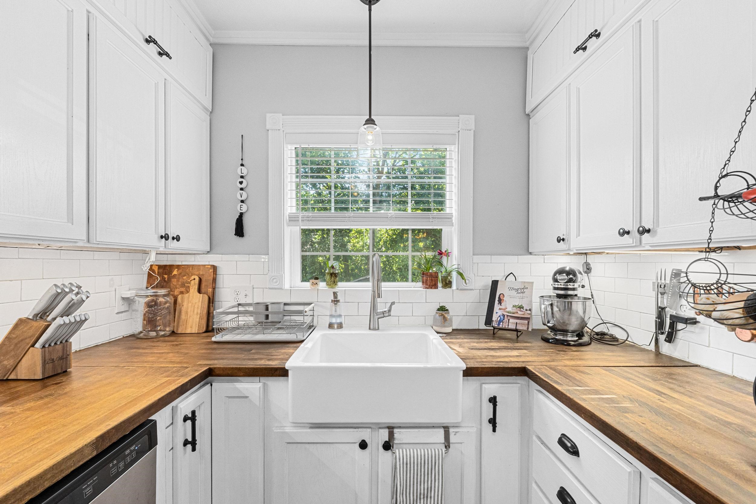 107 N Stevens St - Photo 8