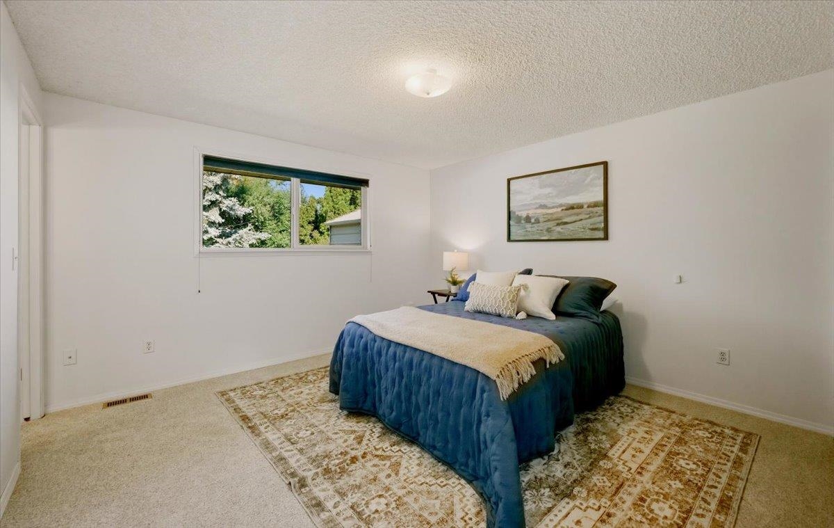 6425 N Elizabeth St - Photo 10