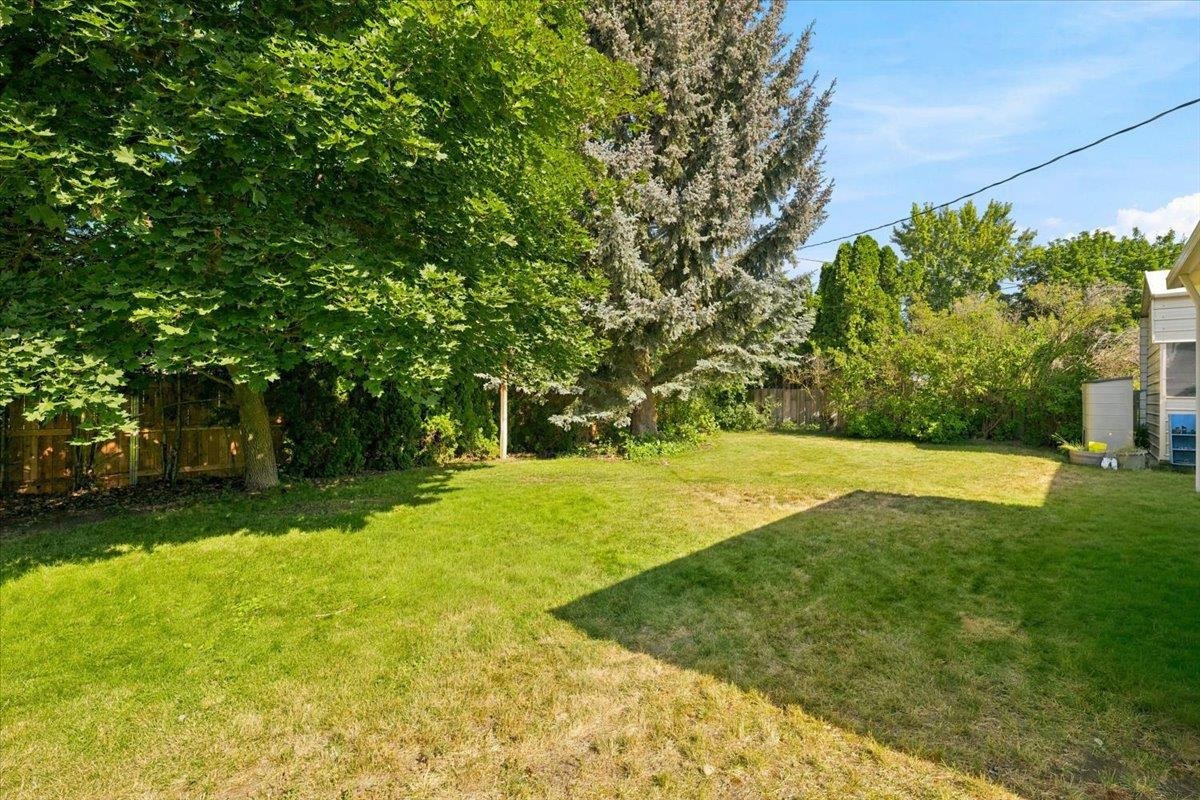 6425 N Elizabeth St - Photo 20