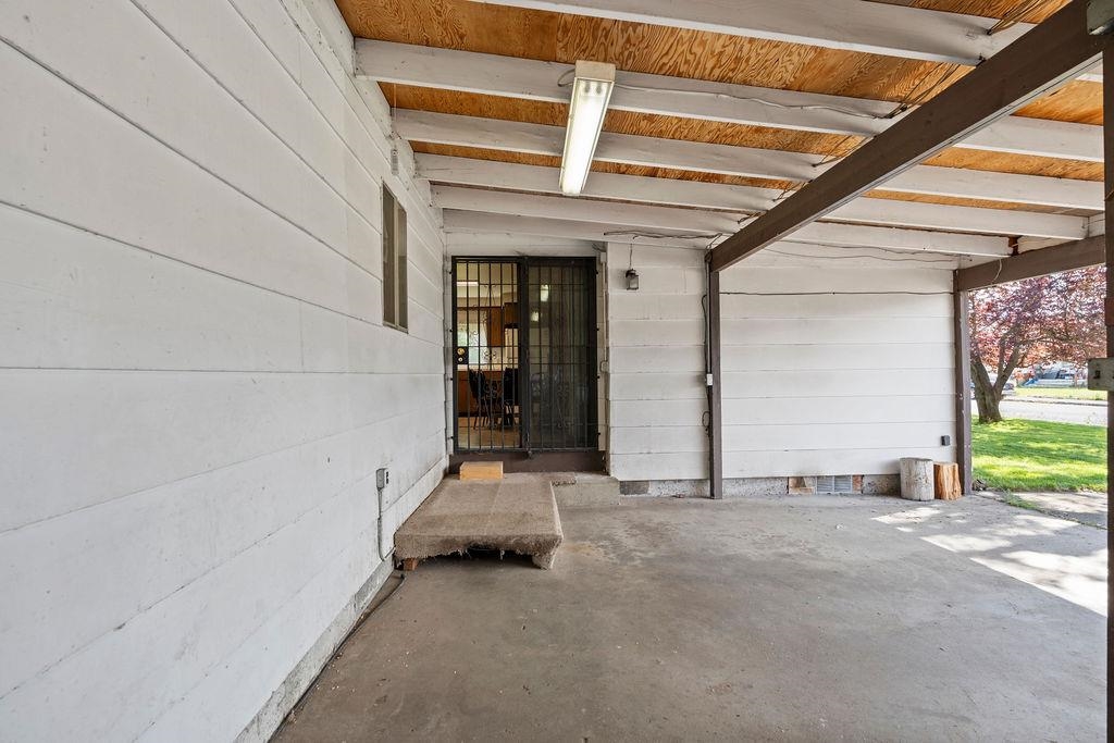 2920 N Regal St - Photo 3
