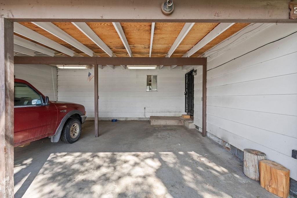 2920 N Regal St - Photo 4