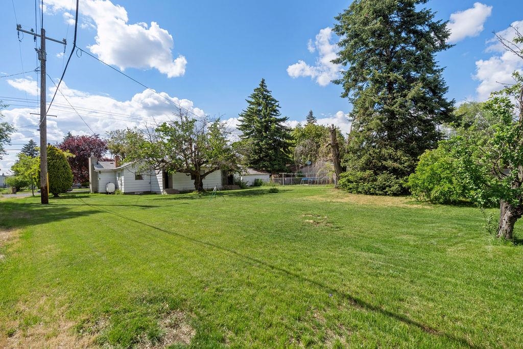 2920 N Regal St - Photo 8