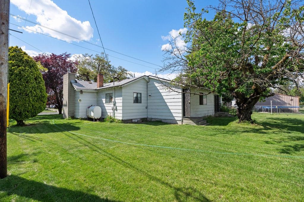 2920 N Regal St - Photo 10
