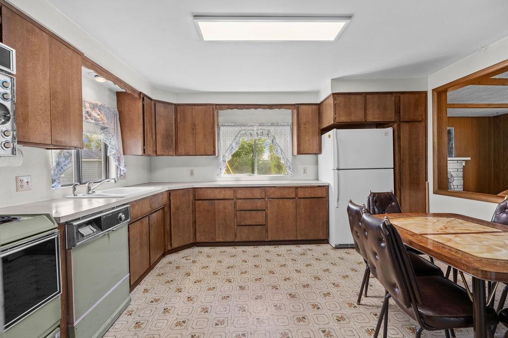 2920 N Regal St - Photo 19