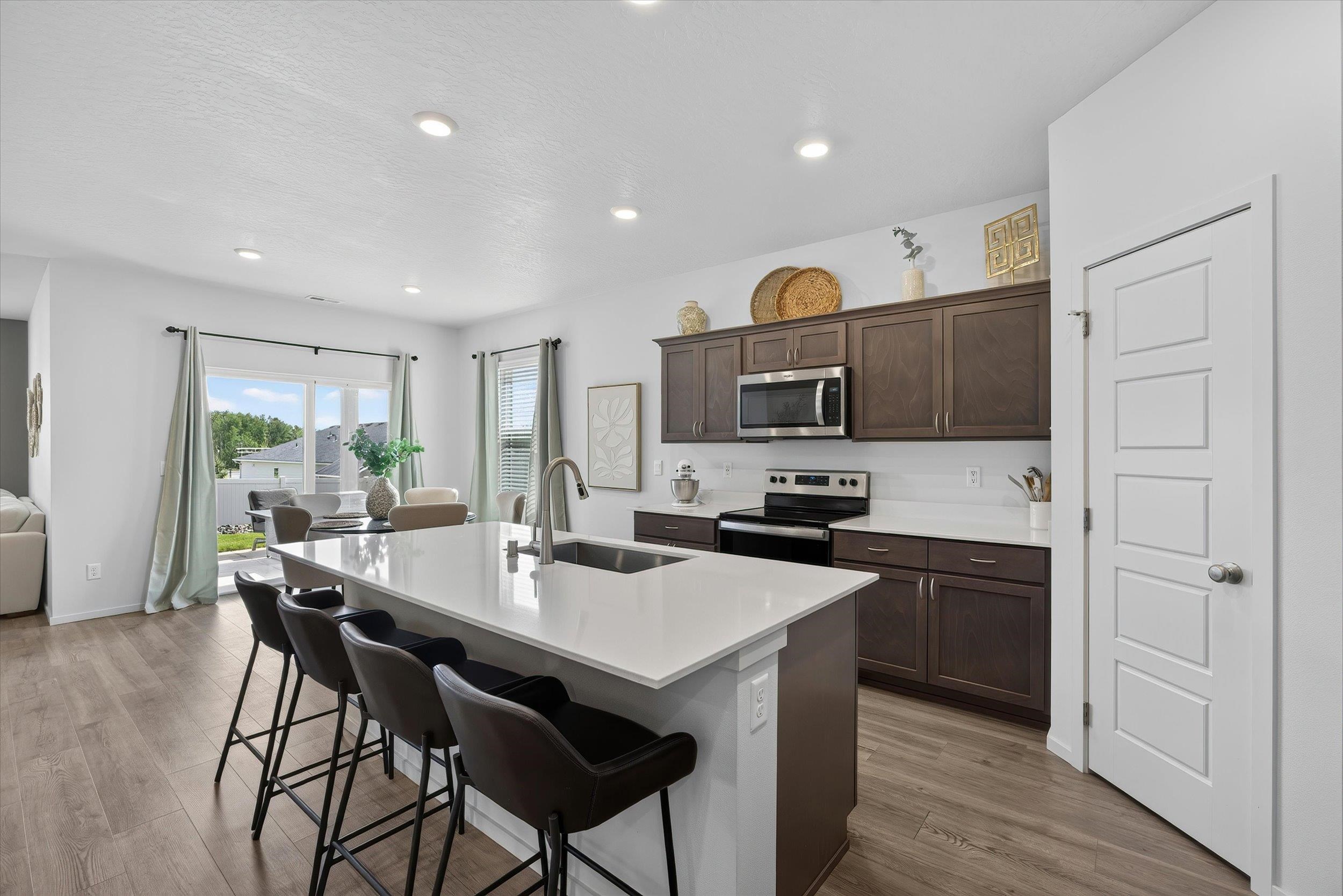 508 E K St - Photo 8