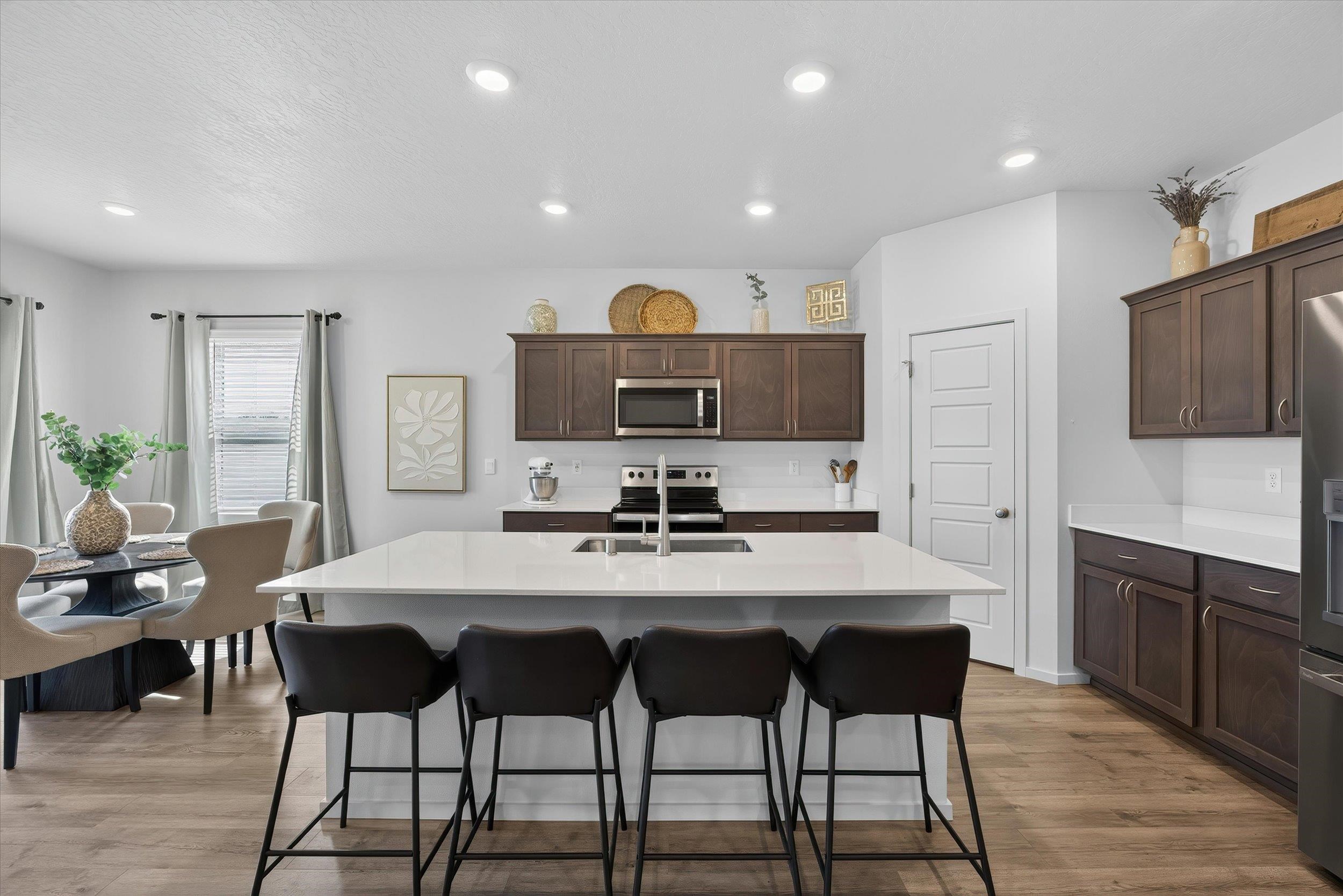 508 E K St - Photo 9