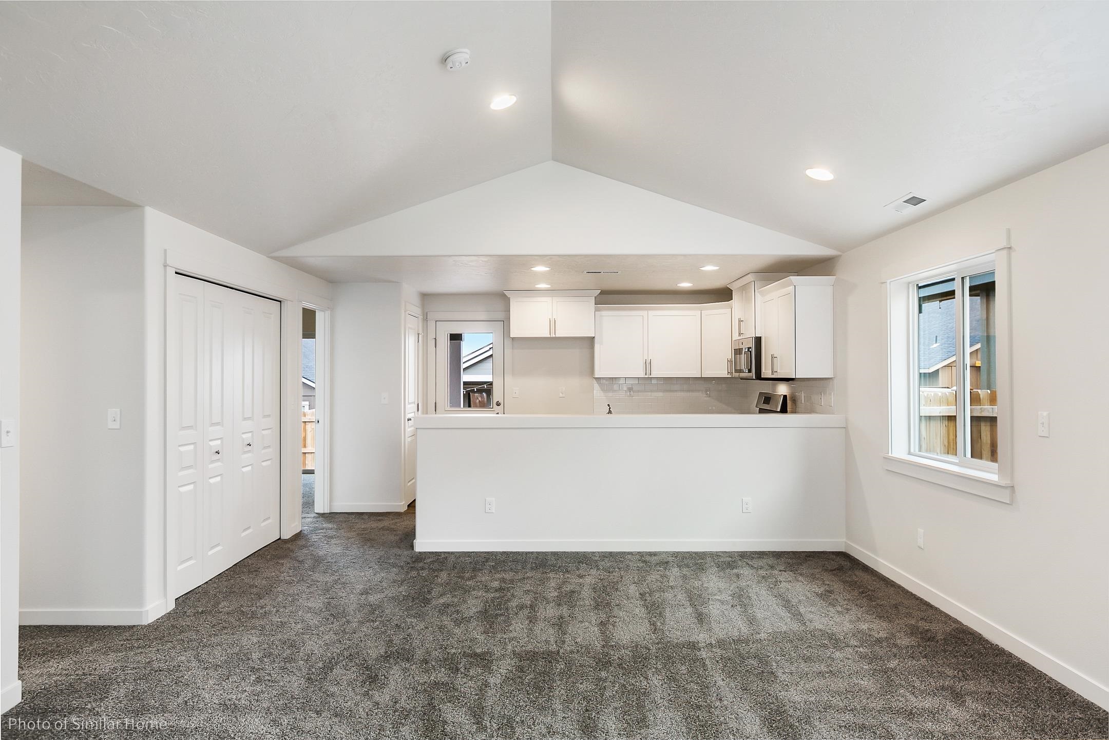 514 N Viewmont Ct - Photo 2