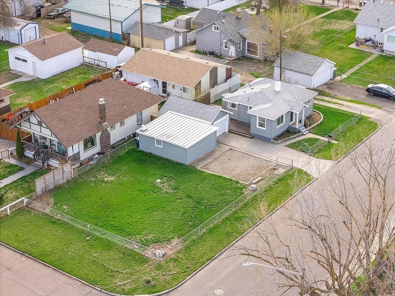 339 W Longfellow Ave - Photo 24