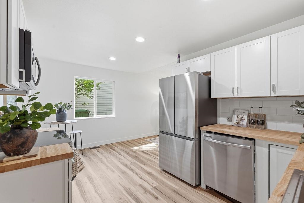 6012 N Greenwood Blvd - Photo 13