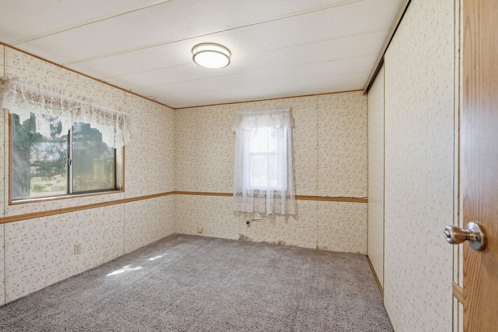 209 S Clark Ave - Photo 18