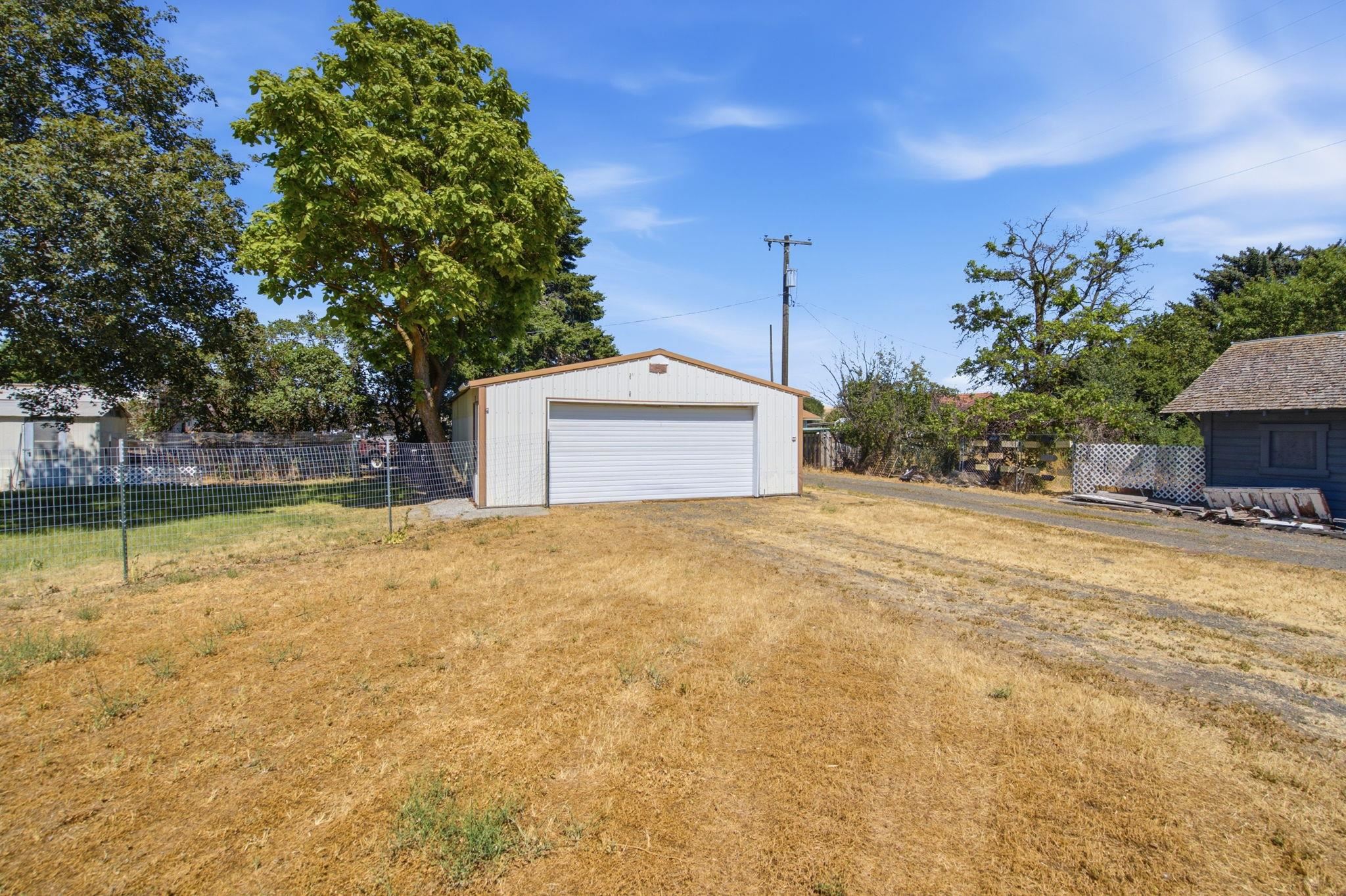 209 S Clark Ave - Photo 35