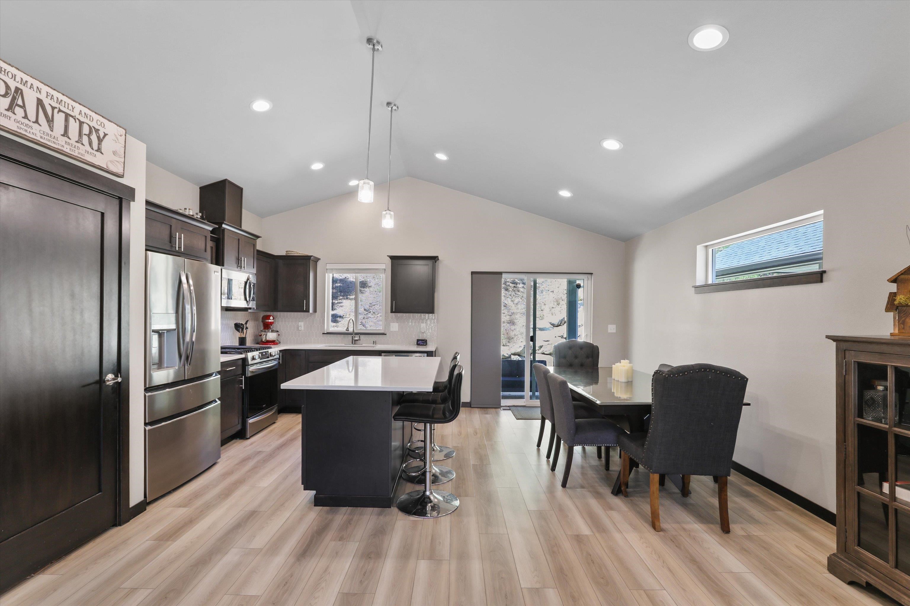 16105 N Gleneden Dr - Photo 3