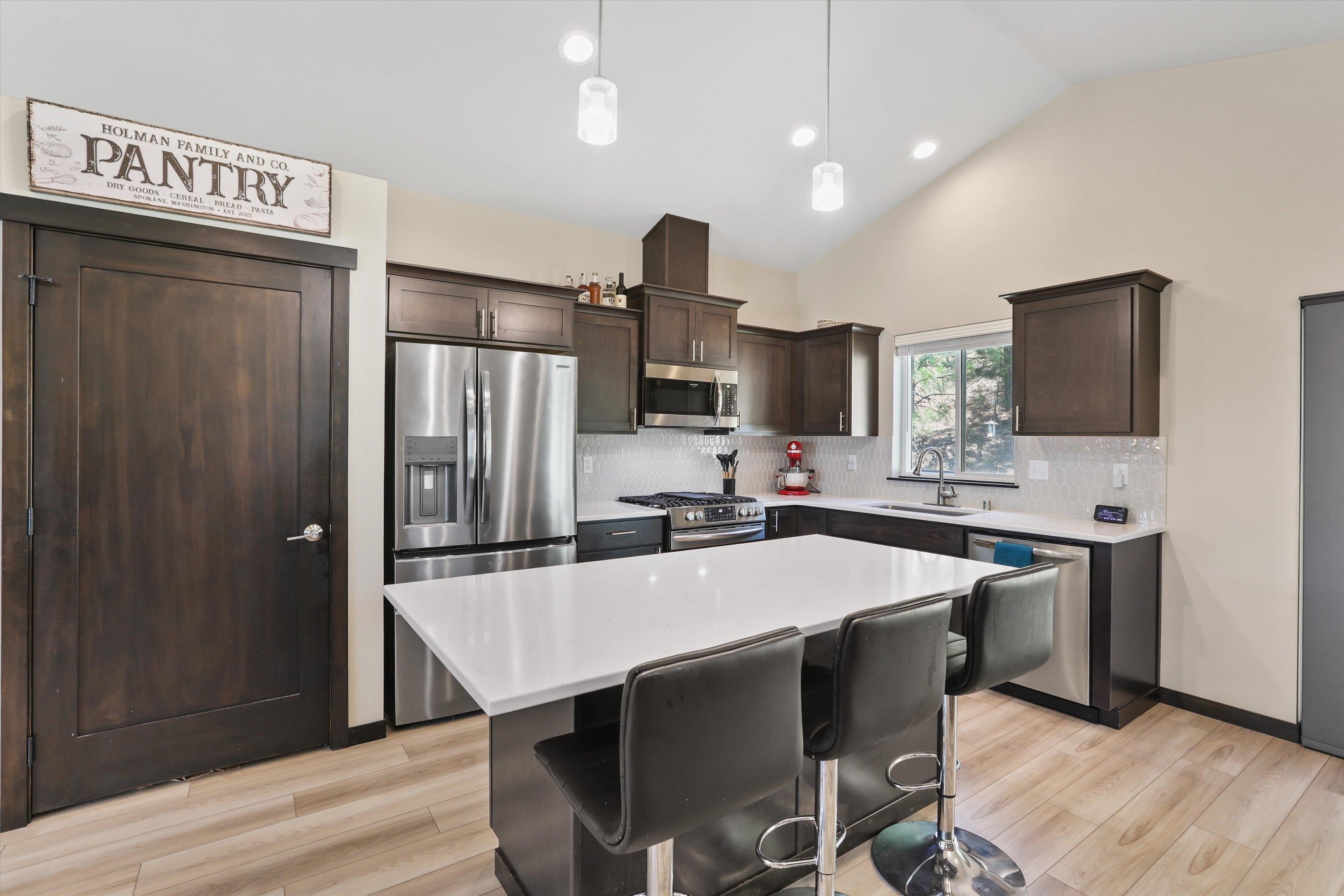 16105 N Gleneden Dr - Photo 4