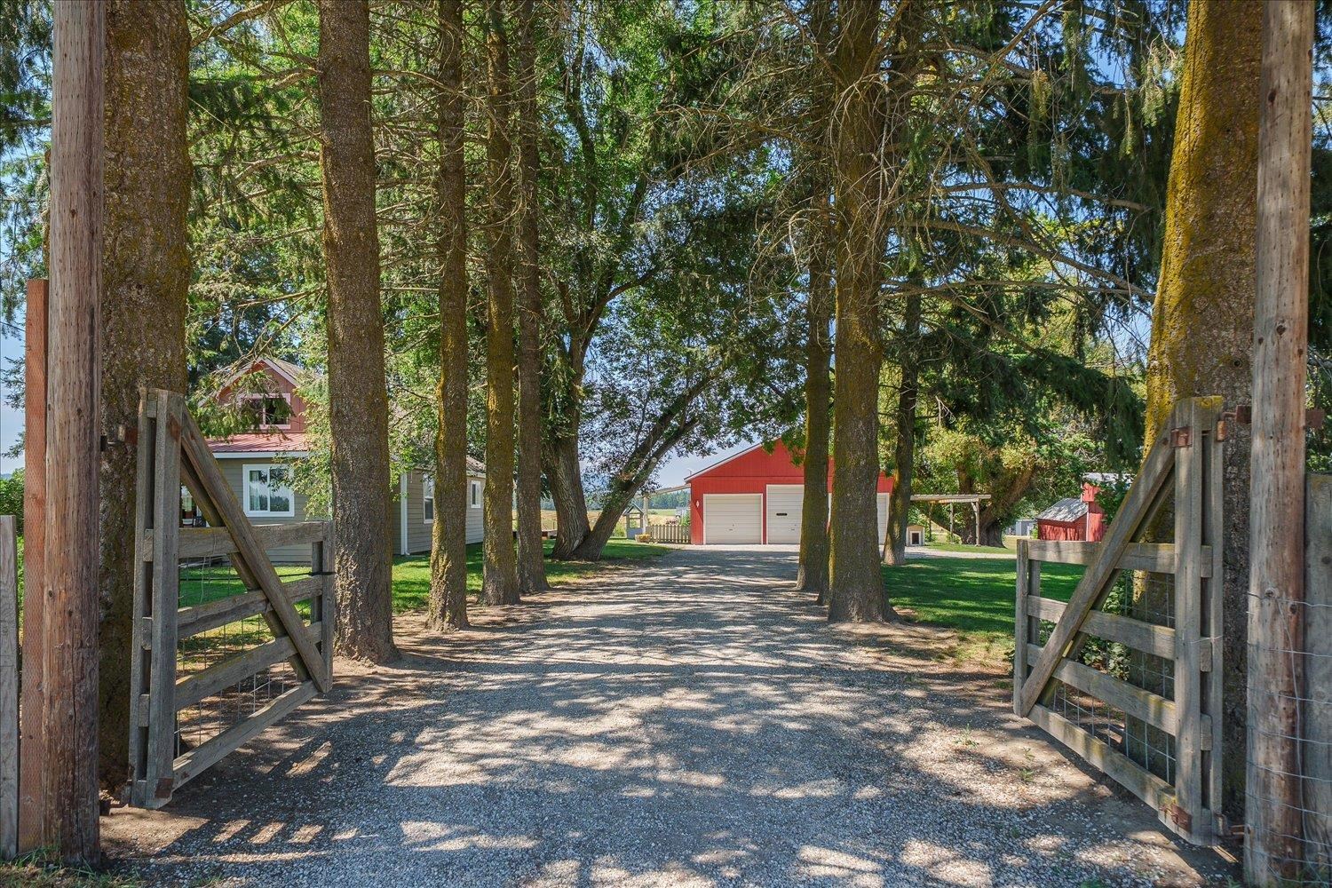 5056 S Wallbridge Rd - Photo 2