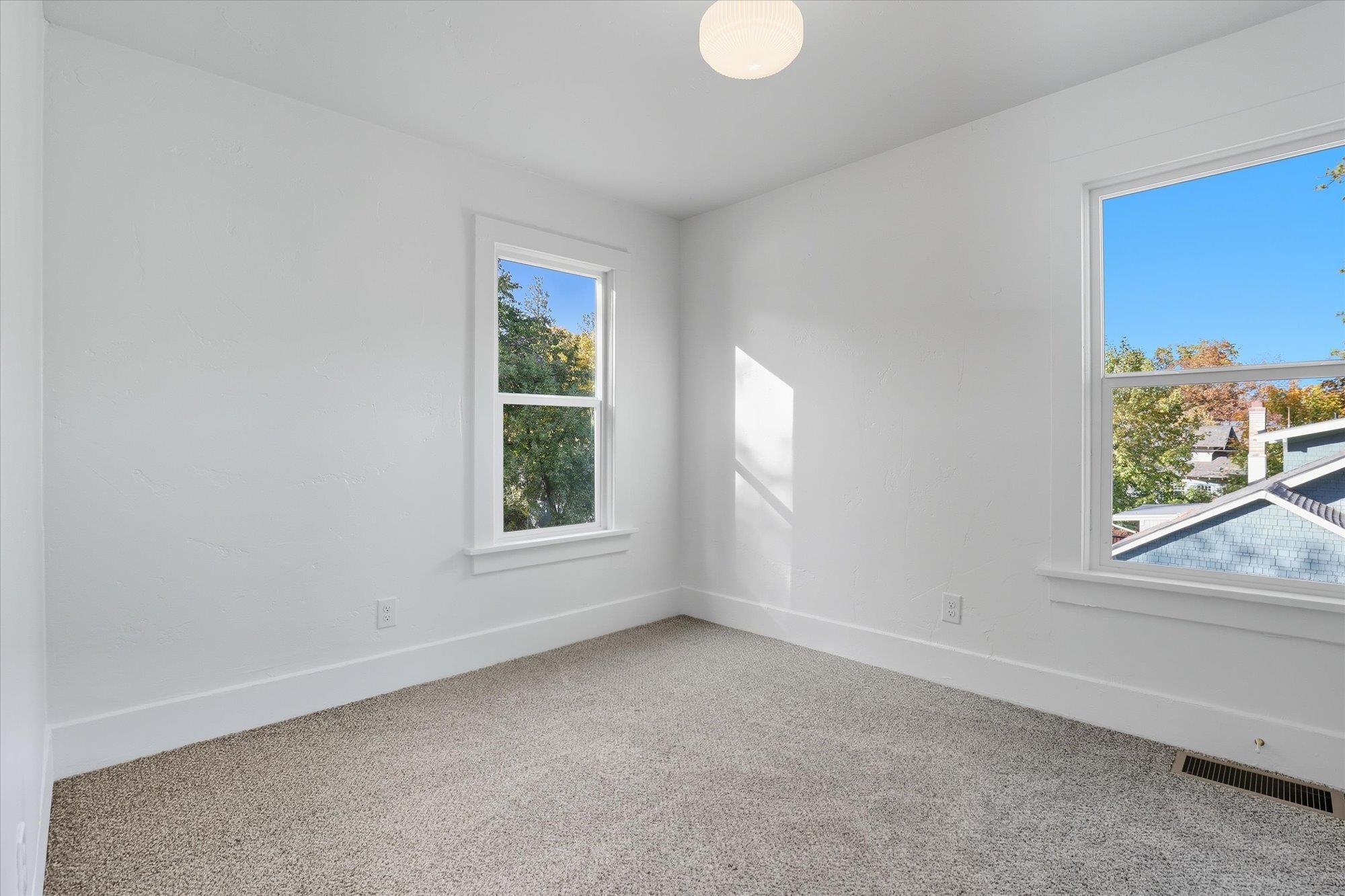 3534 S Grand Blvd - Photo 21