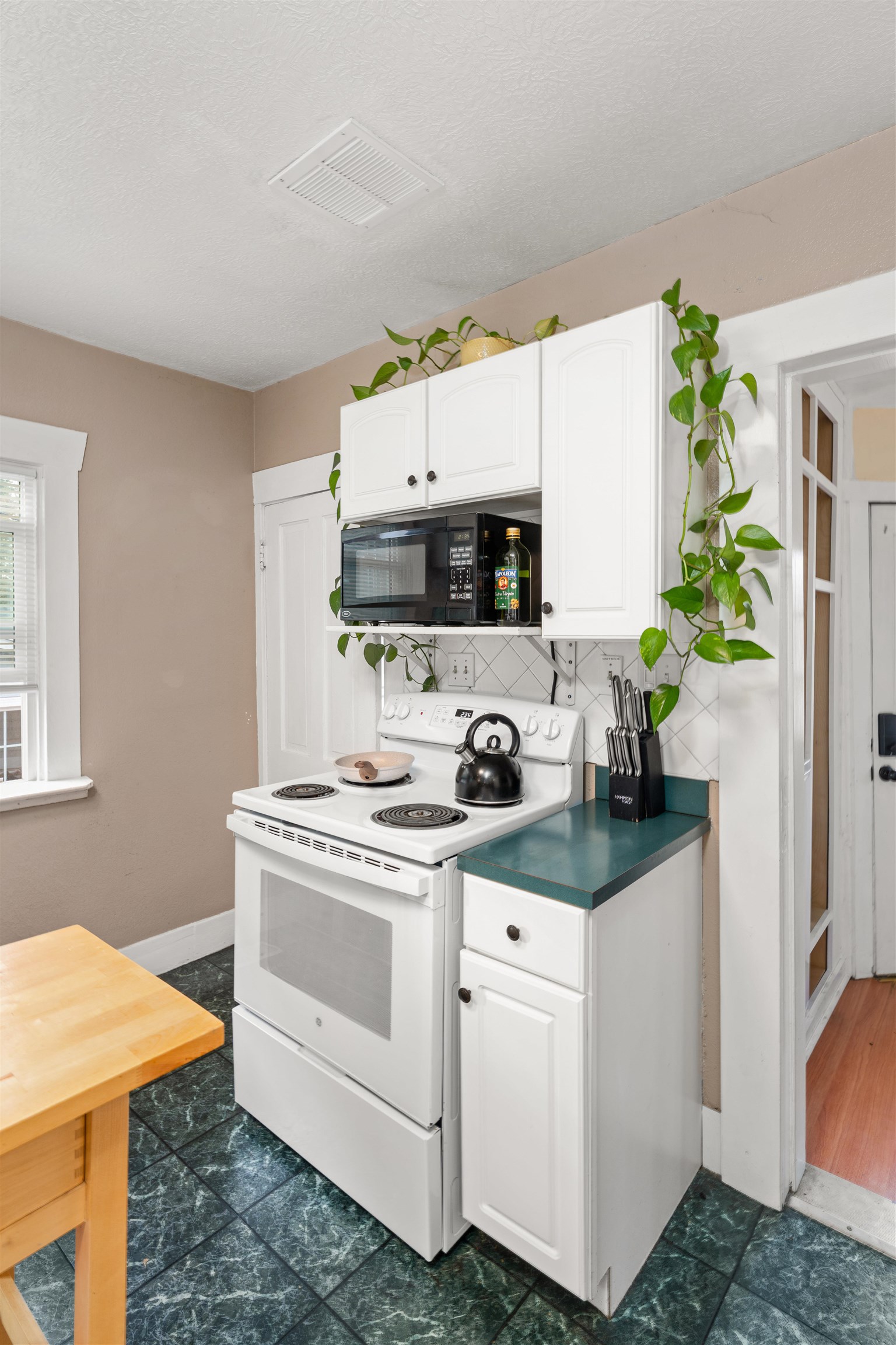 807 E 11th Ave - Photo 15