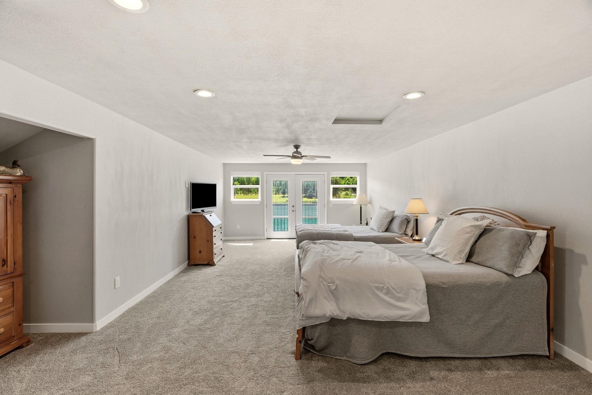 128 S River Rd - Photo 17