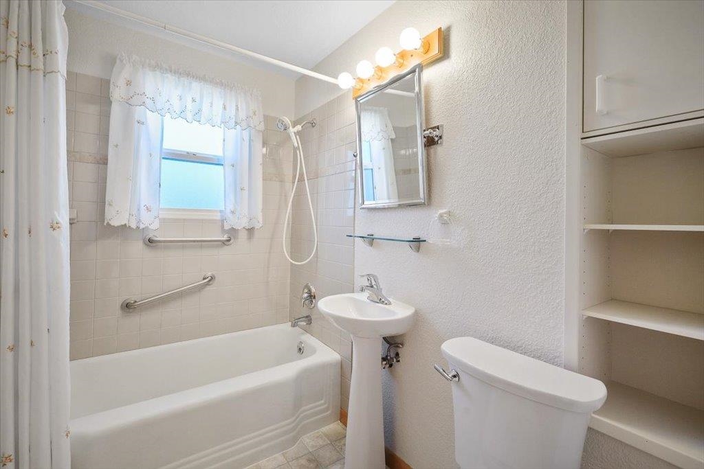 5521 N HEMLOCK St - Photo 13