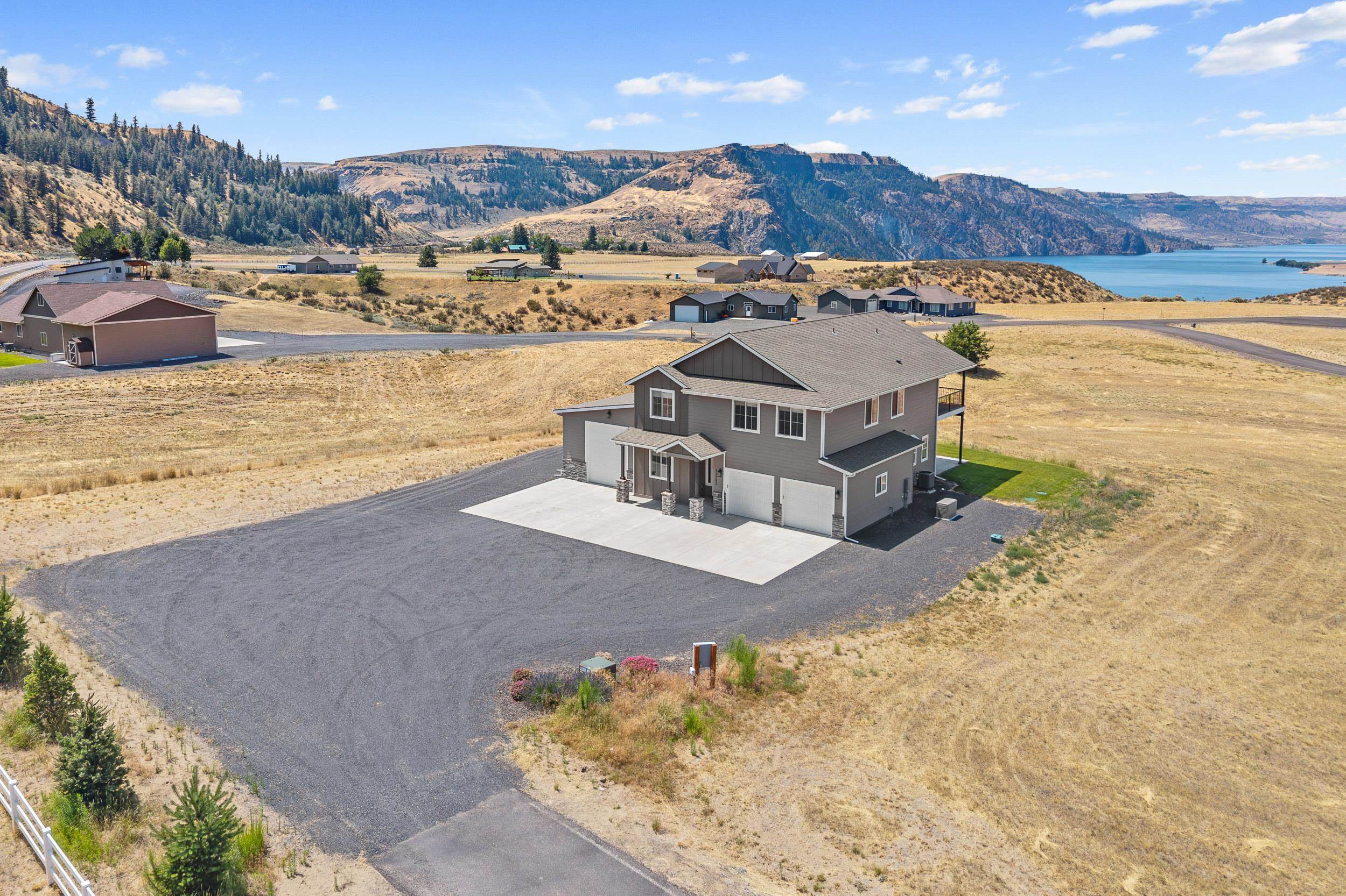44205 N Tyax Ln - Photo 2