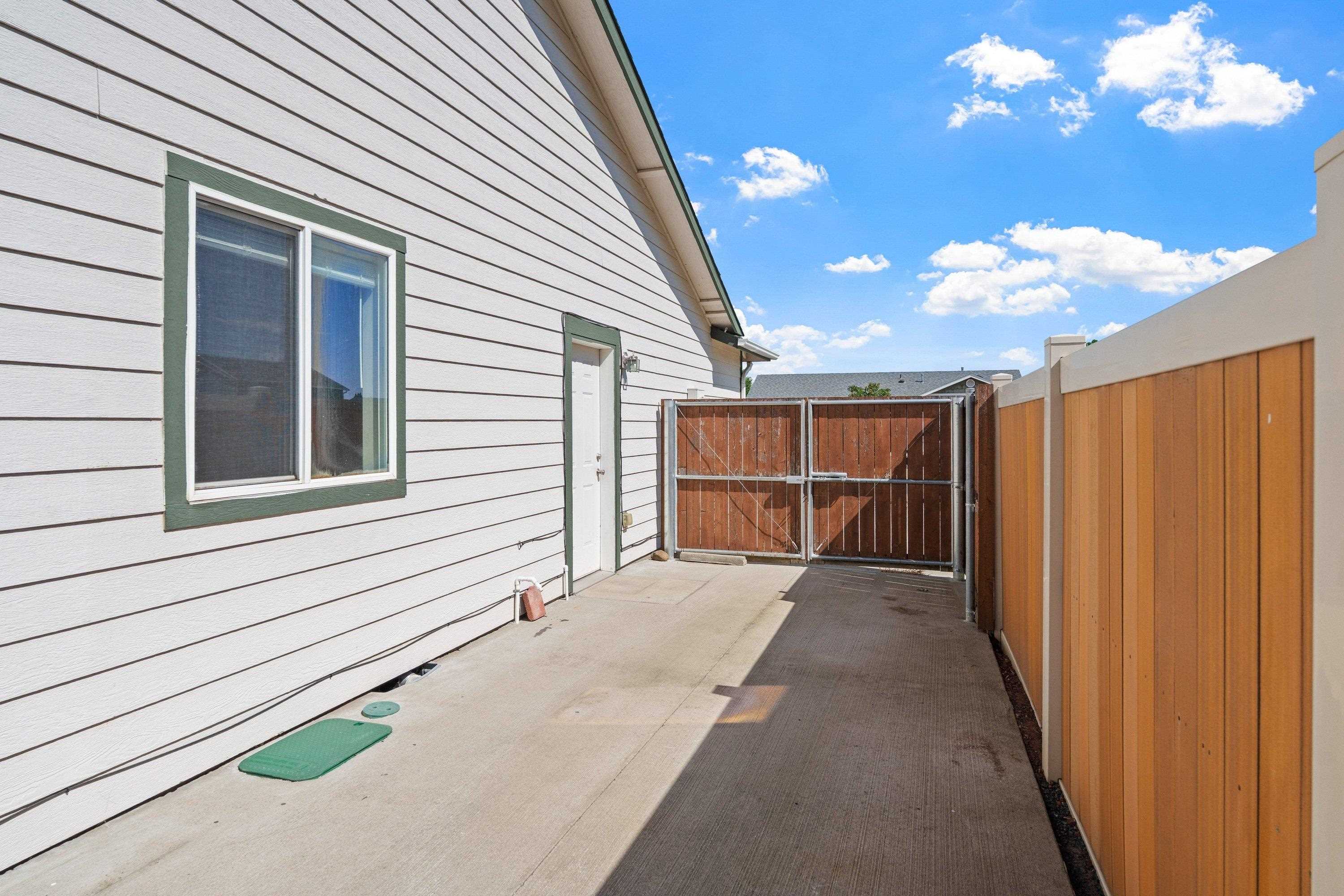 9315 W Claire Ave - Photo 45