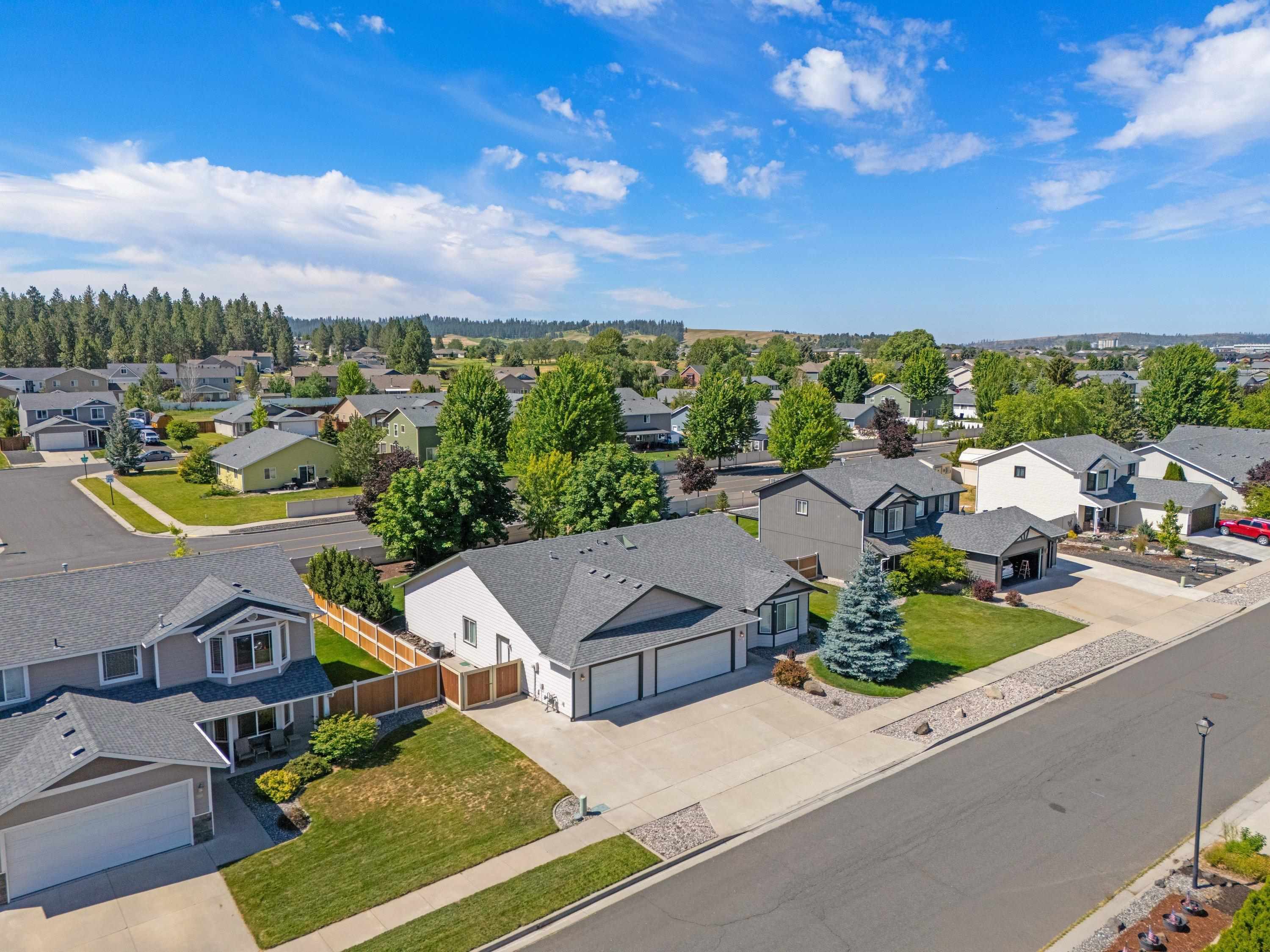 9315 W Claire Ave - Photo 47
