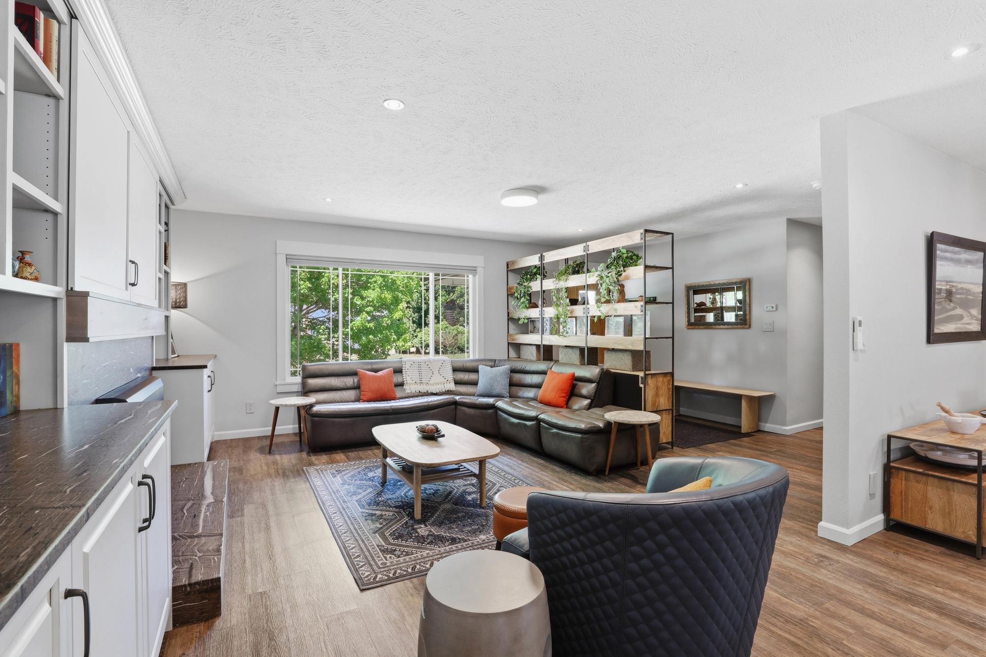 1628 E 15th Ave - Photo 4