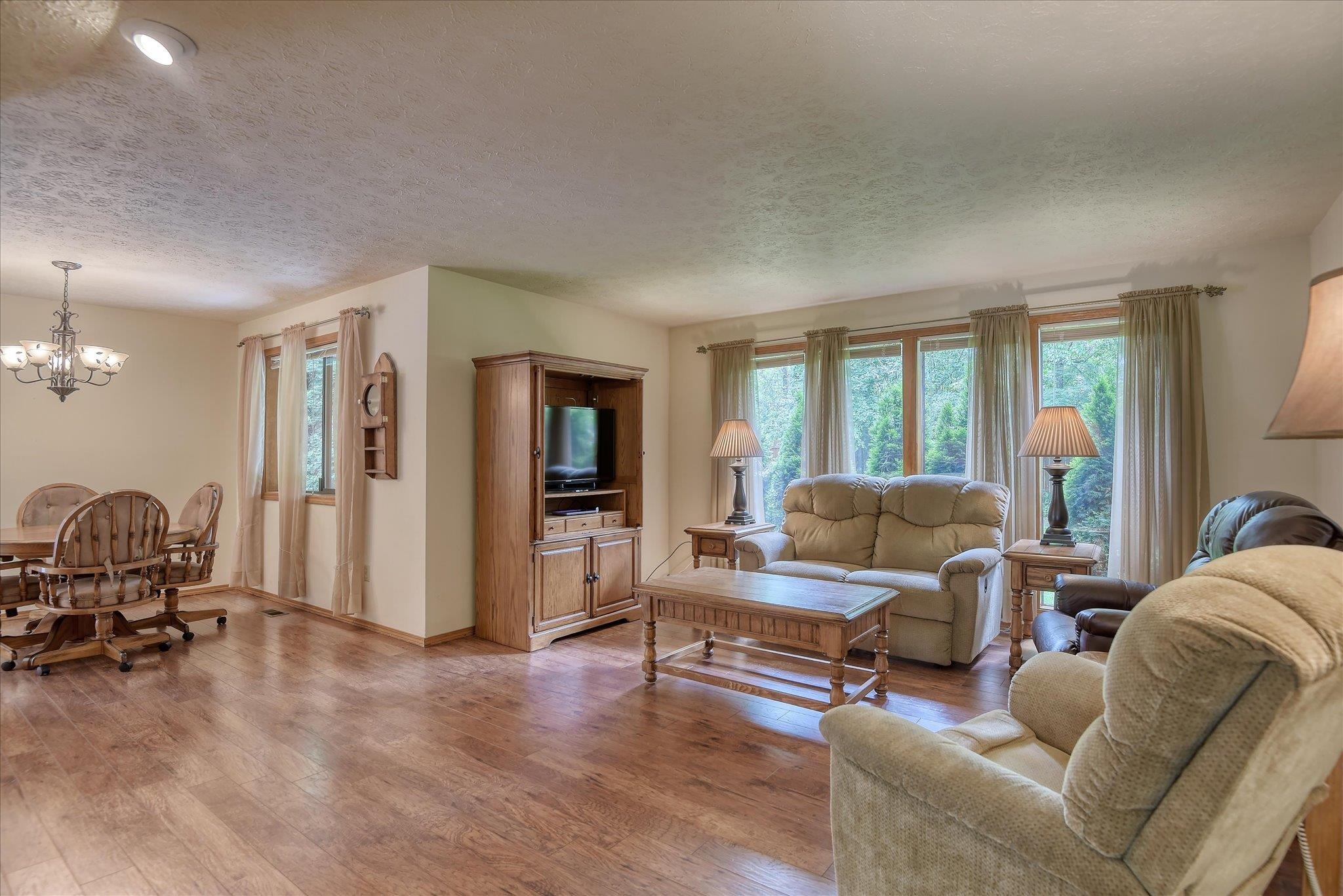 4916 GREENLEAF Ave - Photo 18
