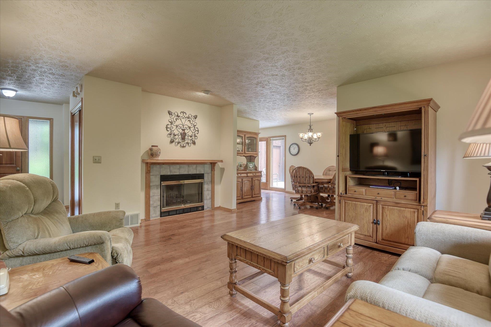 4916 GREENLEAF Ave - Photo 20