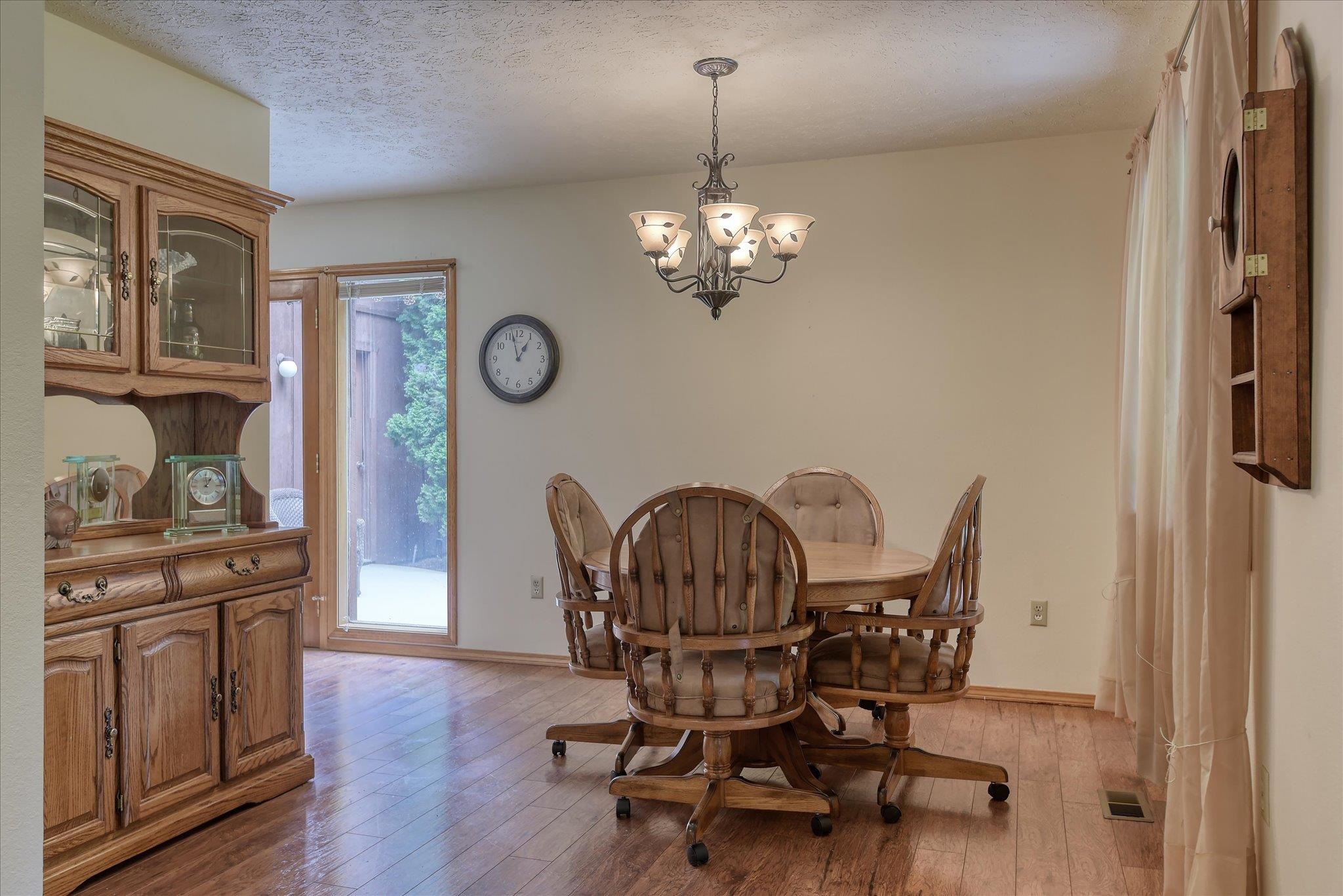 4916 GREENLEAF Ave - Photo 22