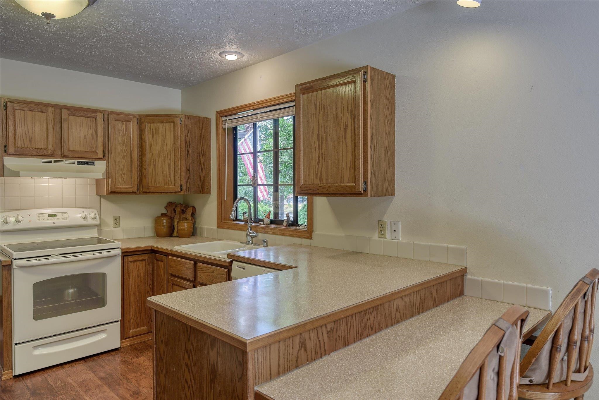 4916 GREENLEAF Ave - Photo 6