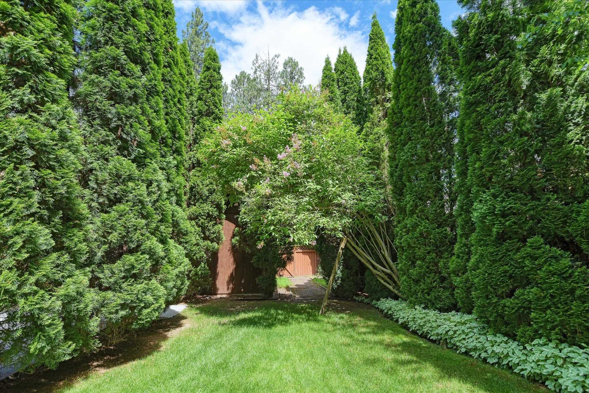 4916 GREENLEAF Ave - Photo 35