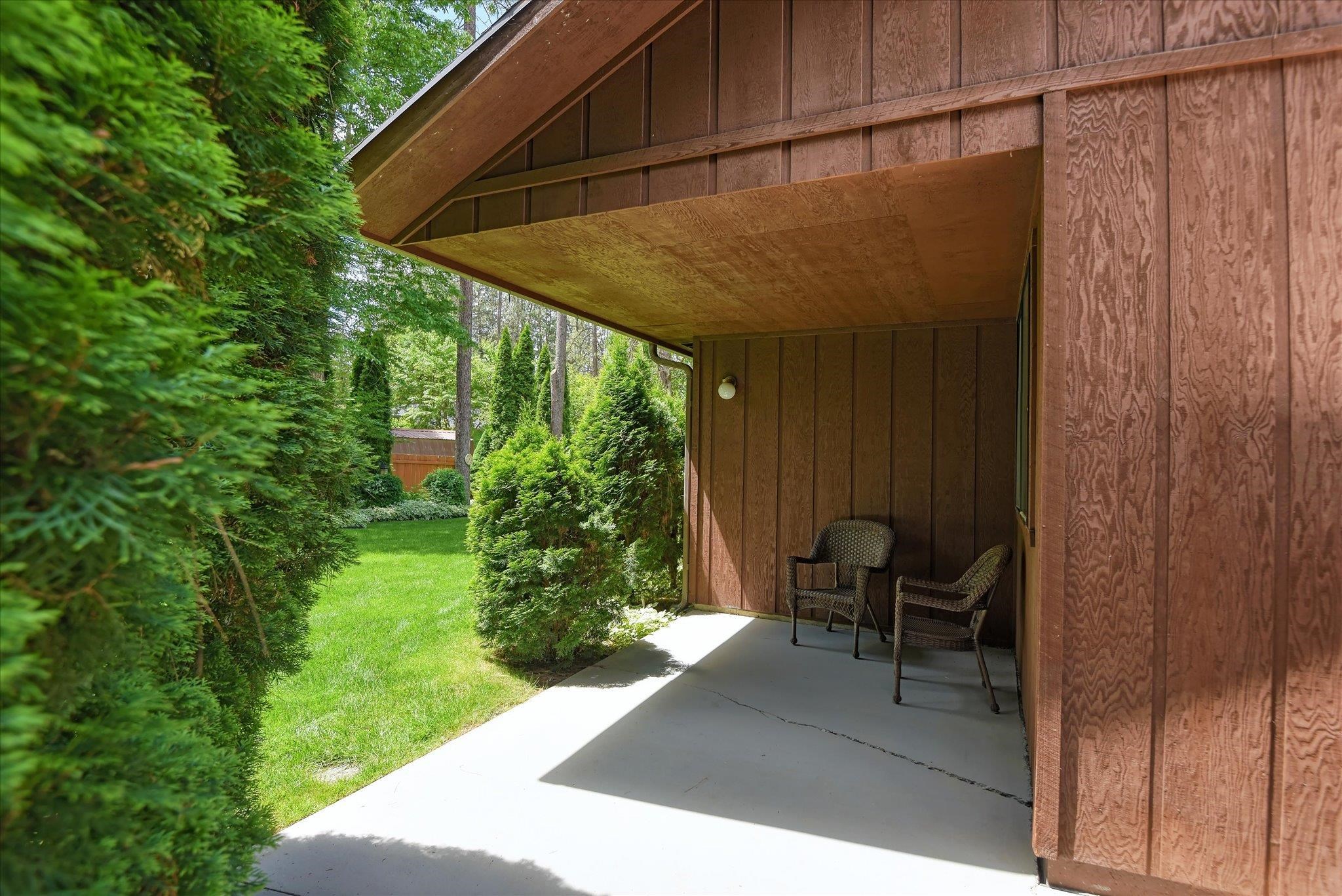 4916 GREENLEAF Ave - Photo 38