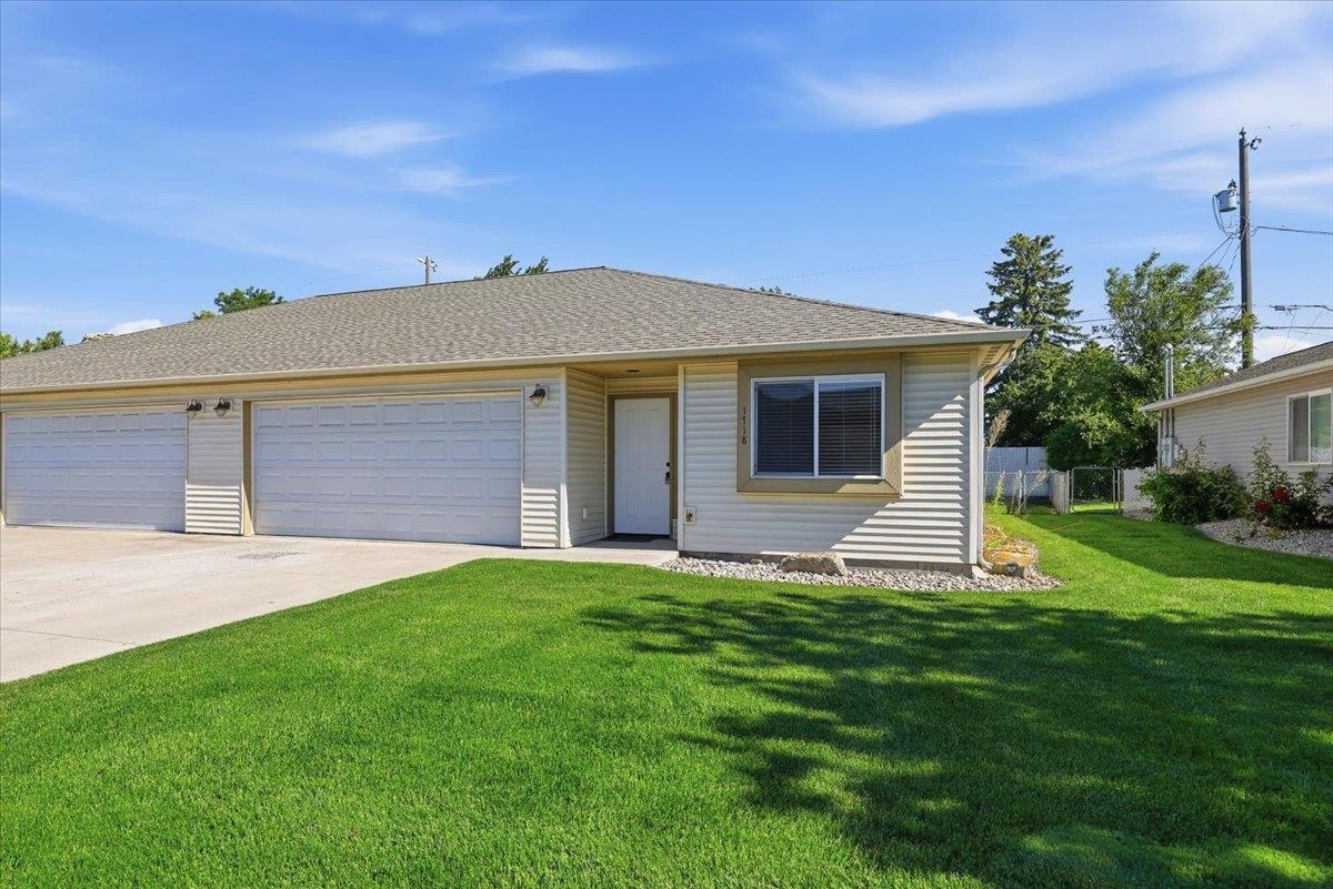 1704 N Bessie Ln - Photo 2