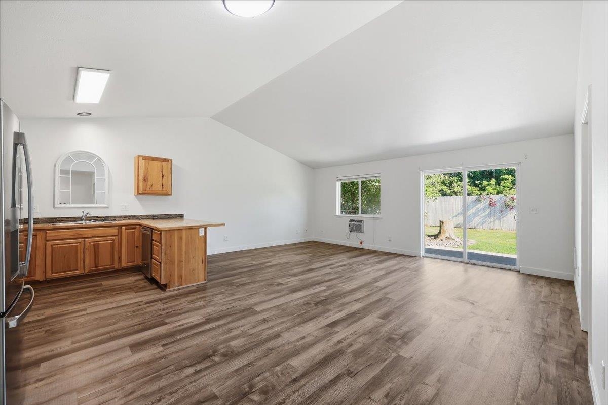 1704 N Bessie Ln - Photo 3